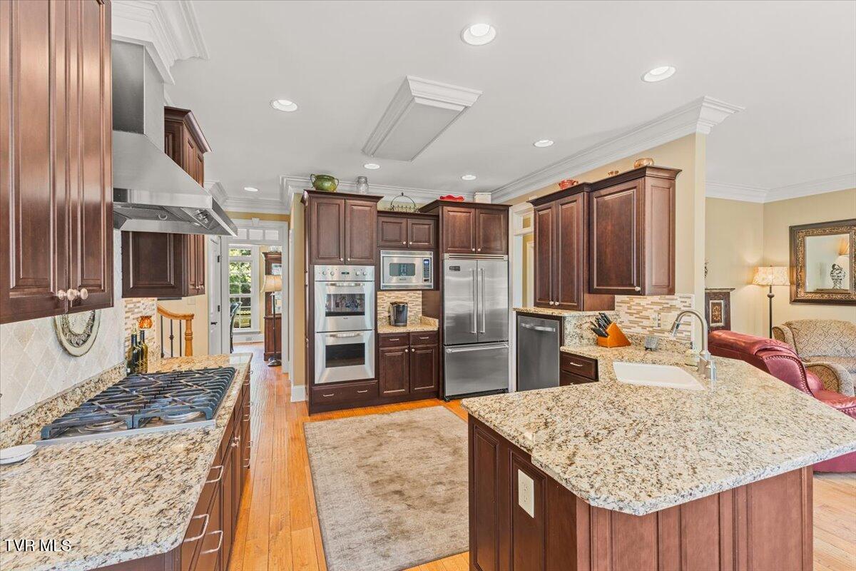 2388 Crescent Lake Place