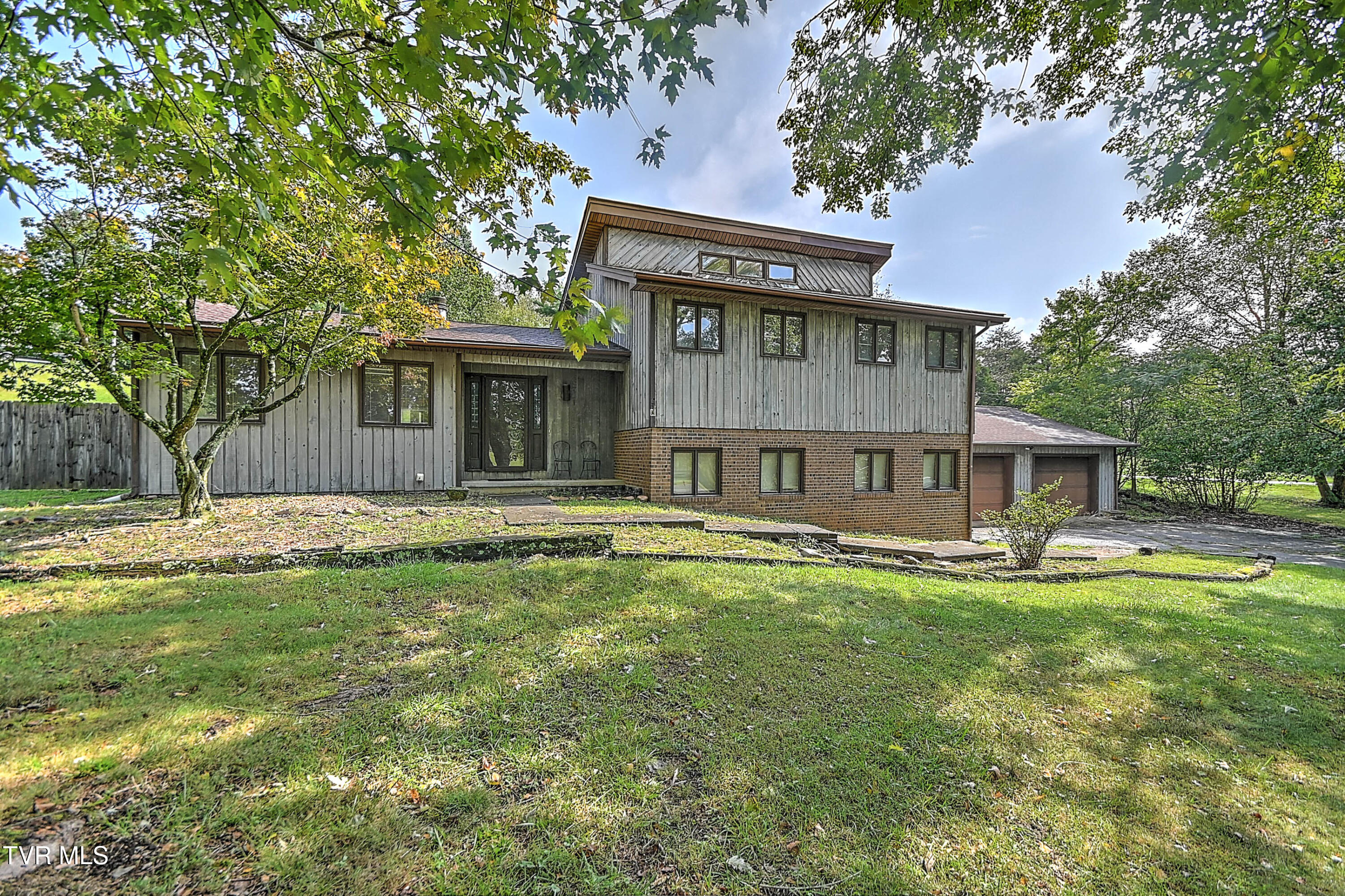 132 Tamarack Drive