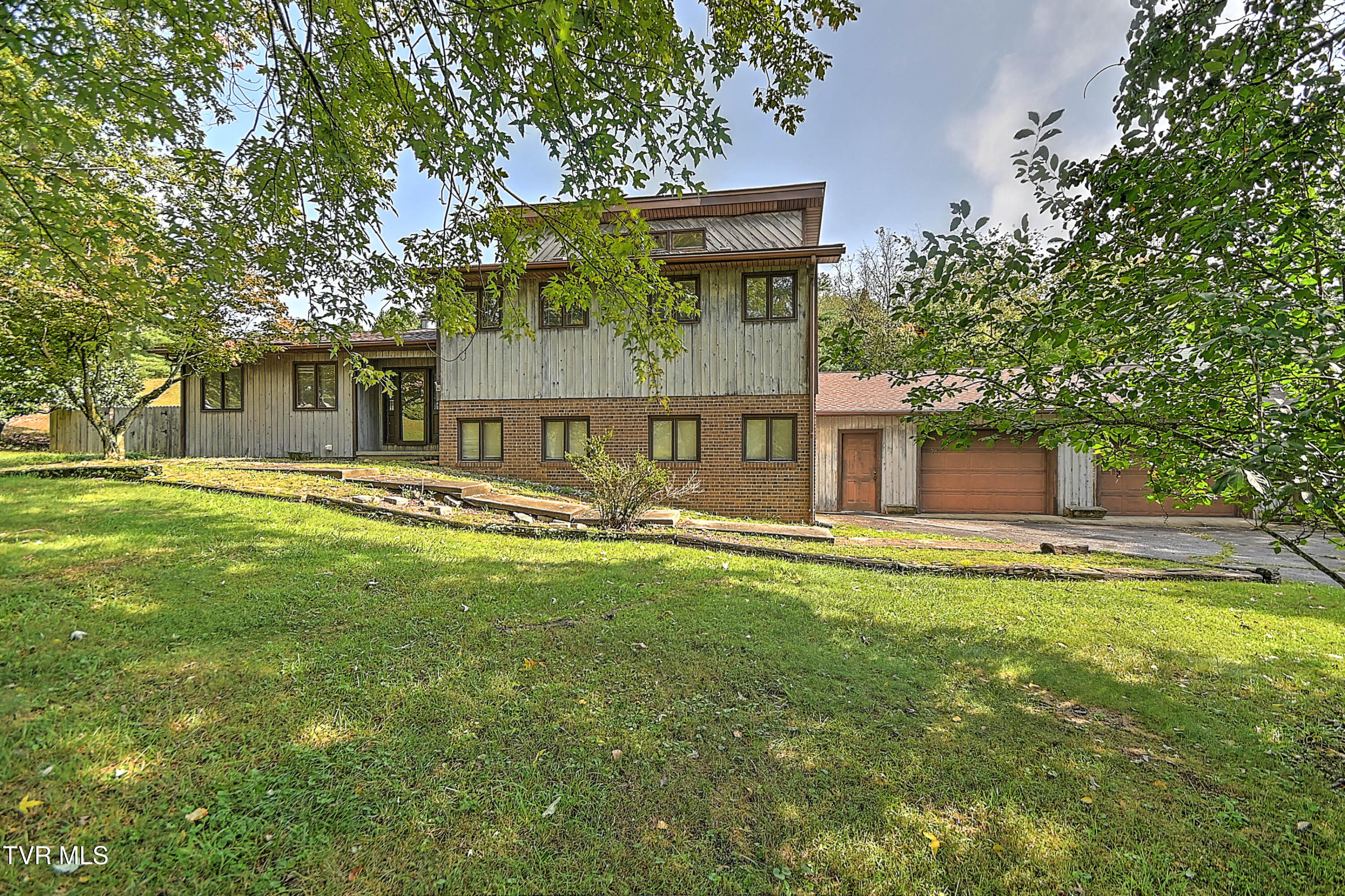 132 Tamarack Drive