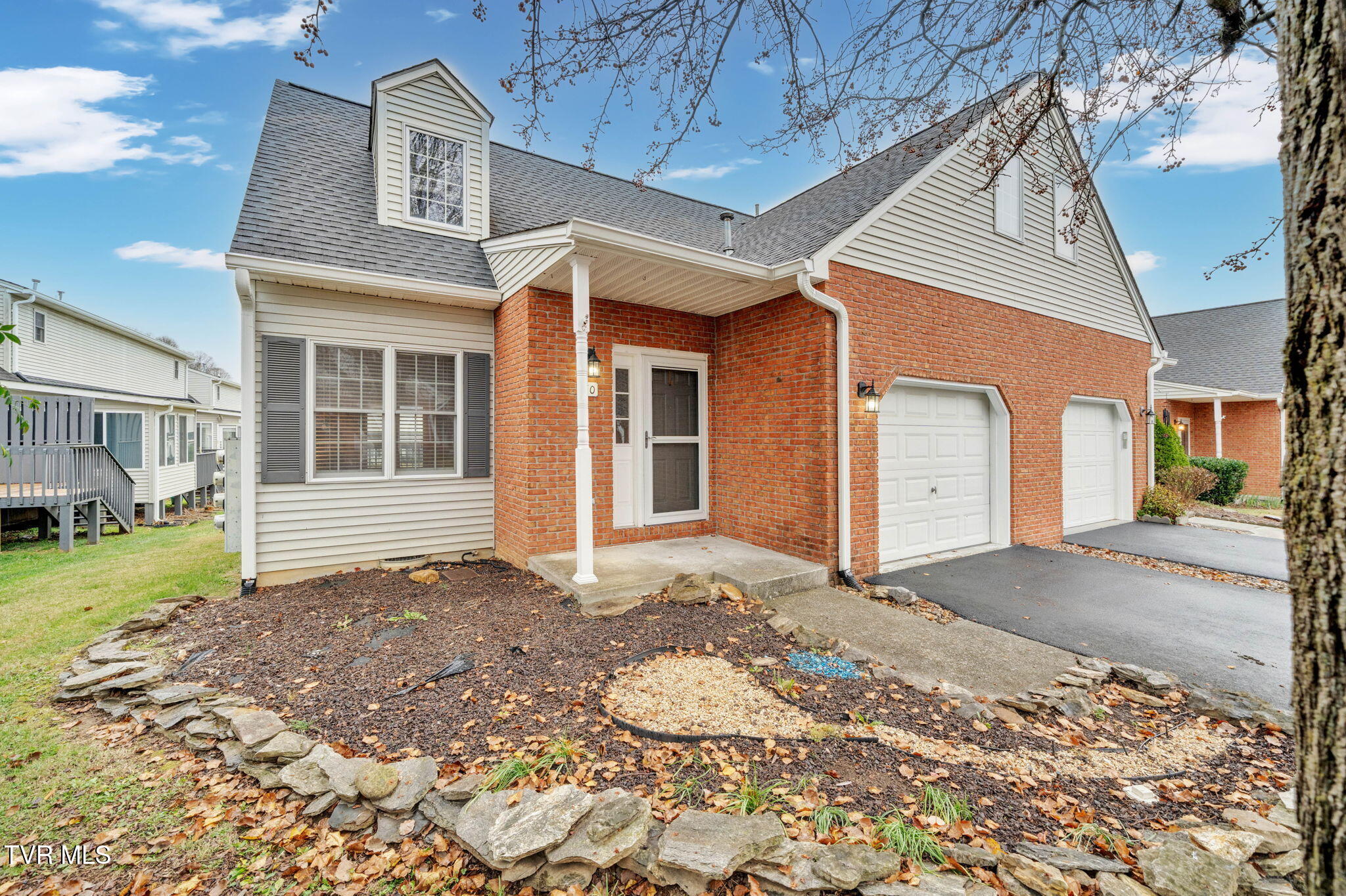 1725 West Lakeview Drive 70