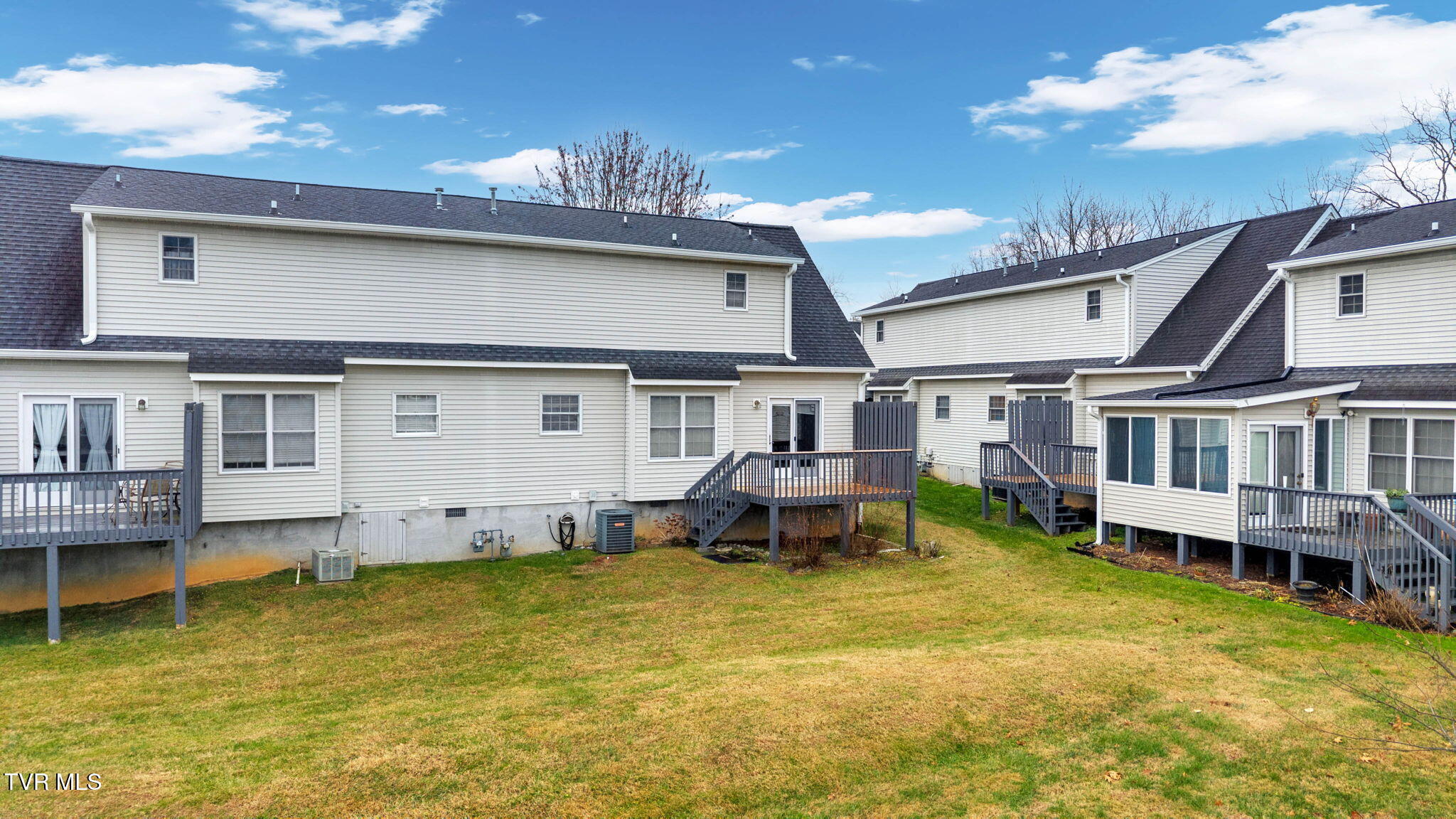 1725 West Lakeview Drive 70