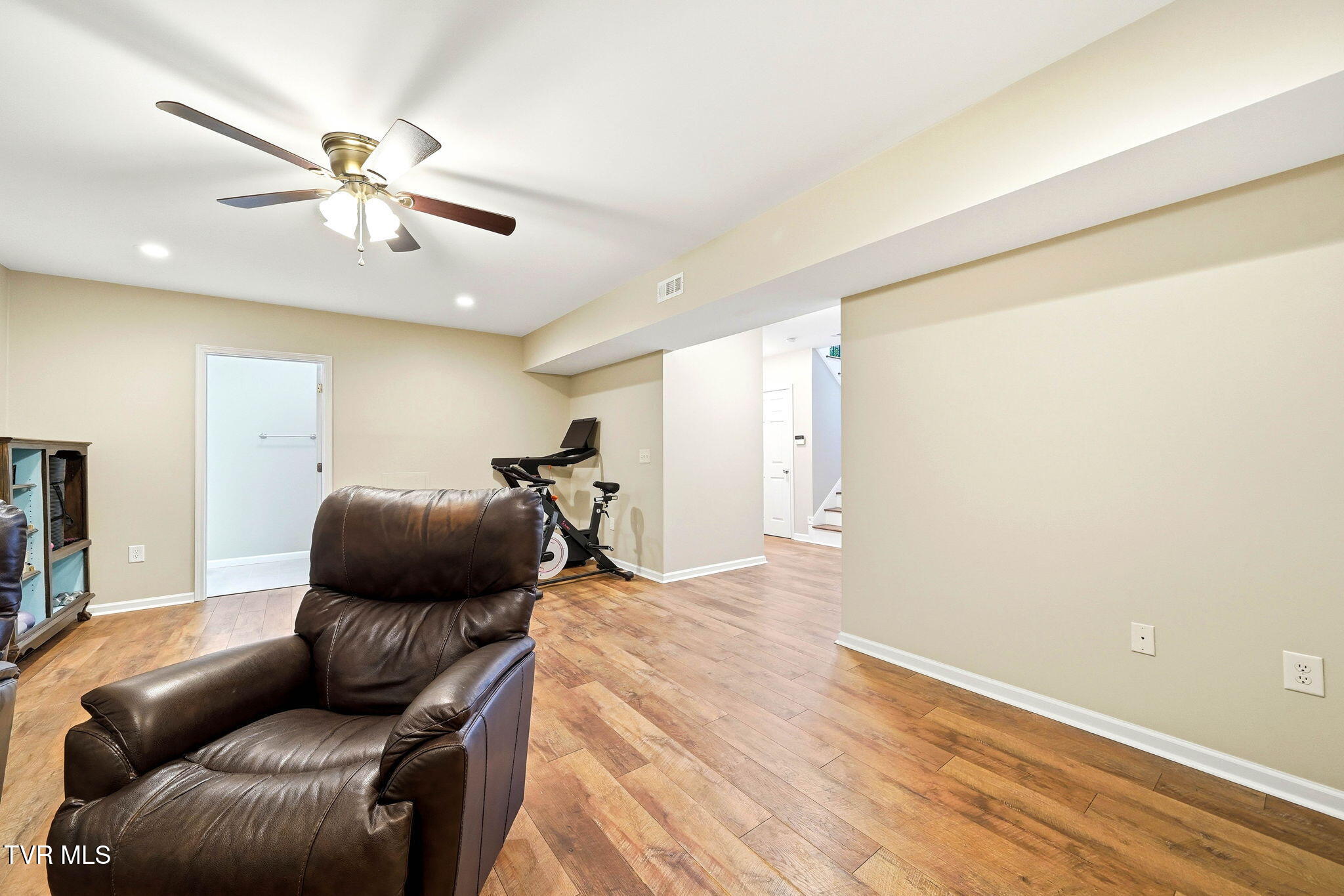 191 Royal Oaks Drive