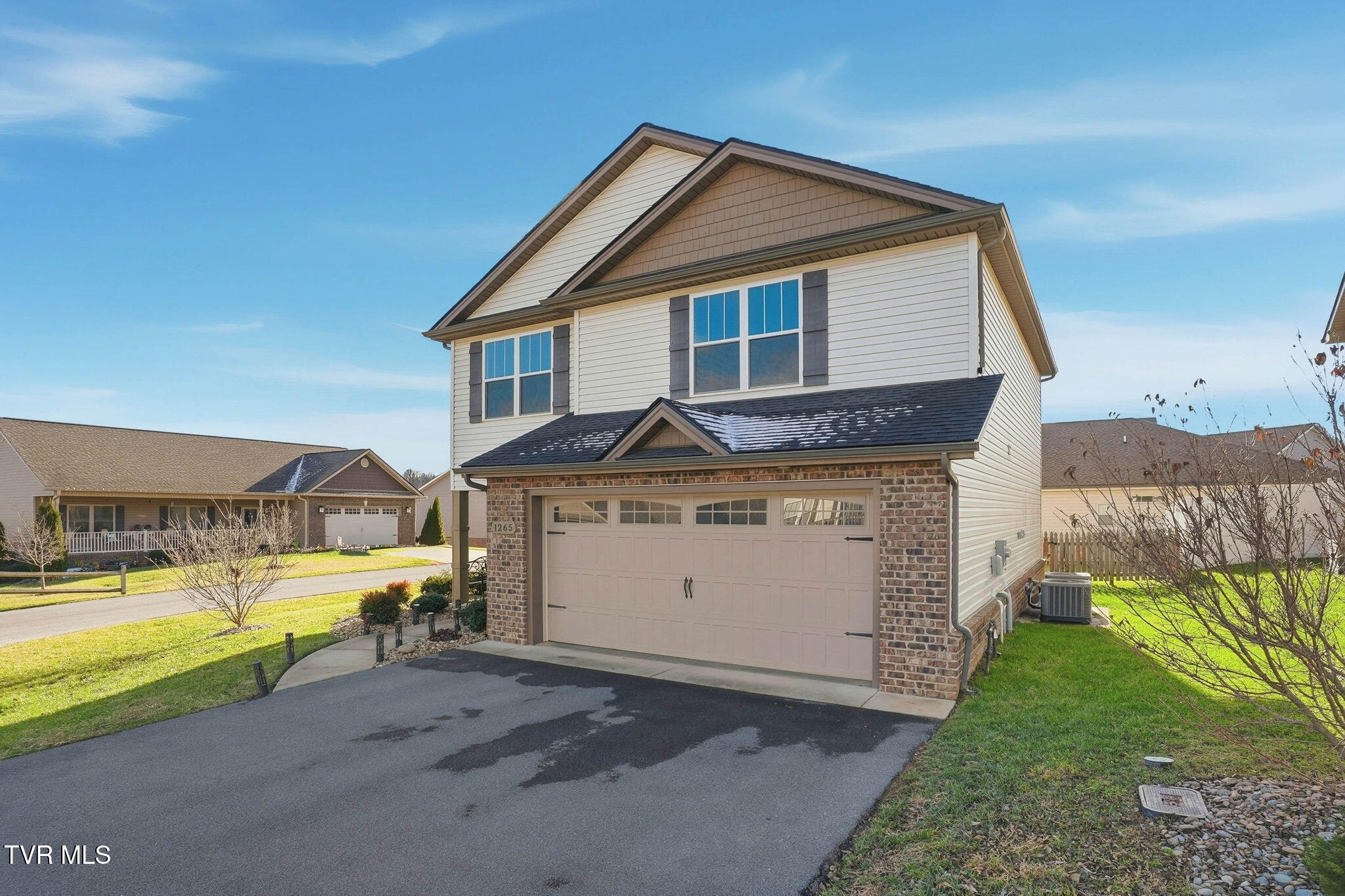 1265 Lemongrass Drive