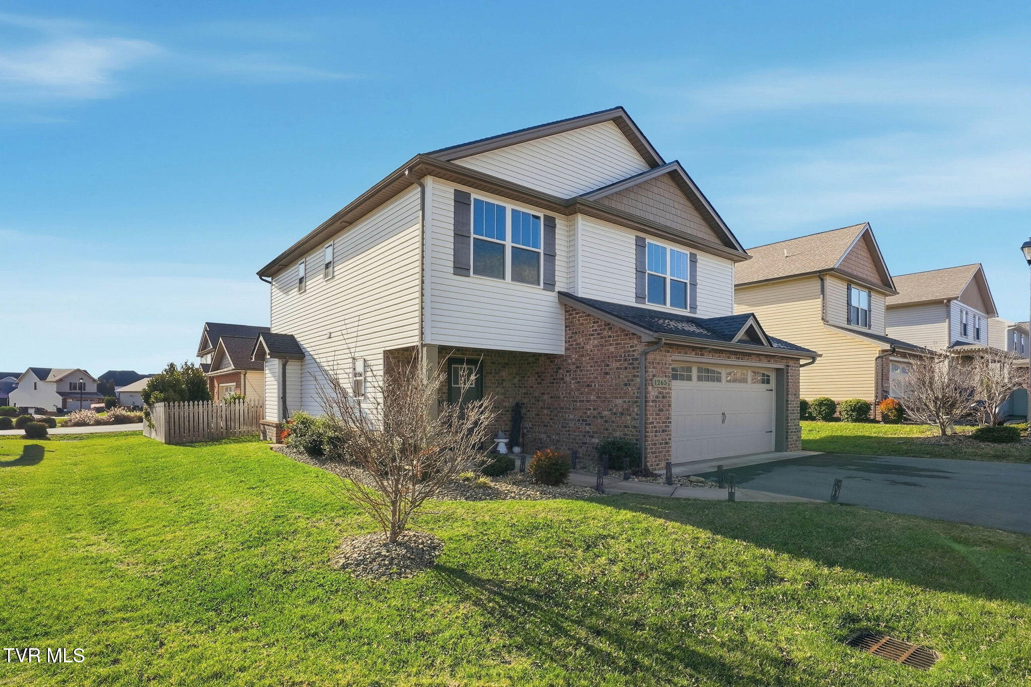 1265 Lemongrass Drive