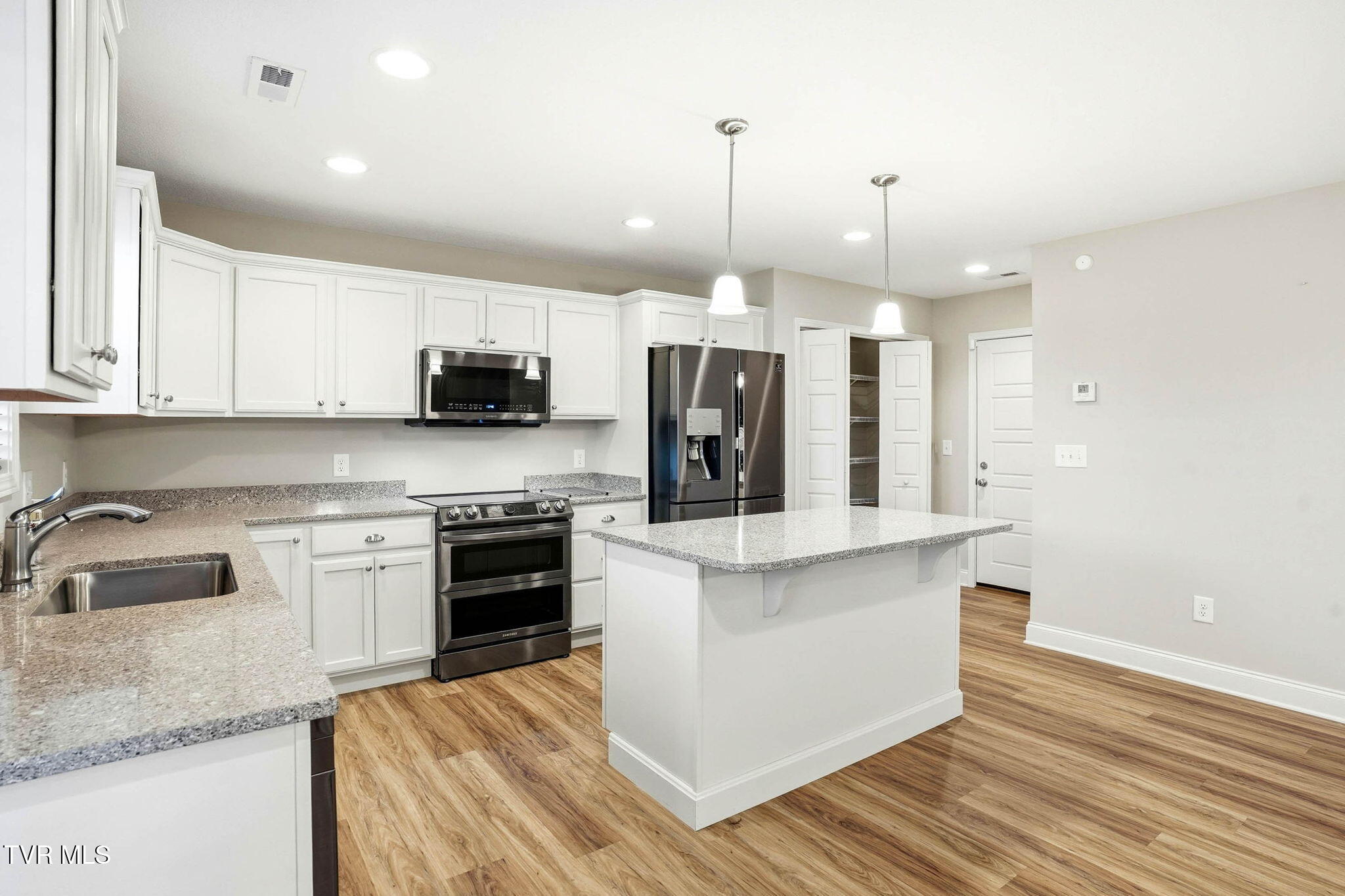 1265 Lemongrass Drive