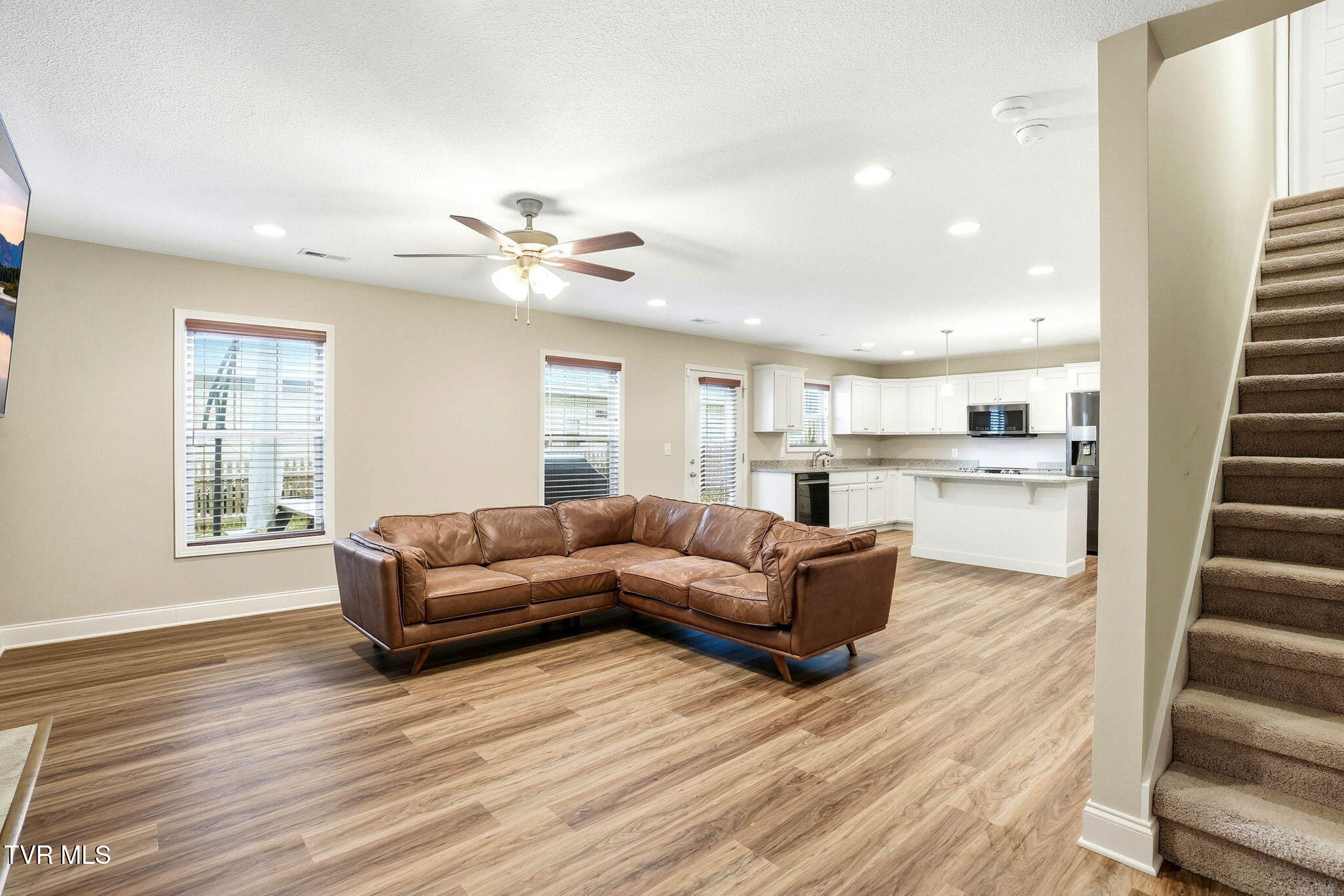 1265 Lemongrass Drive