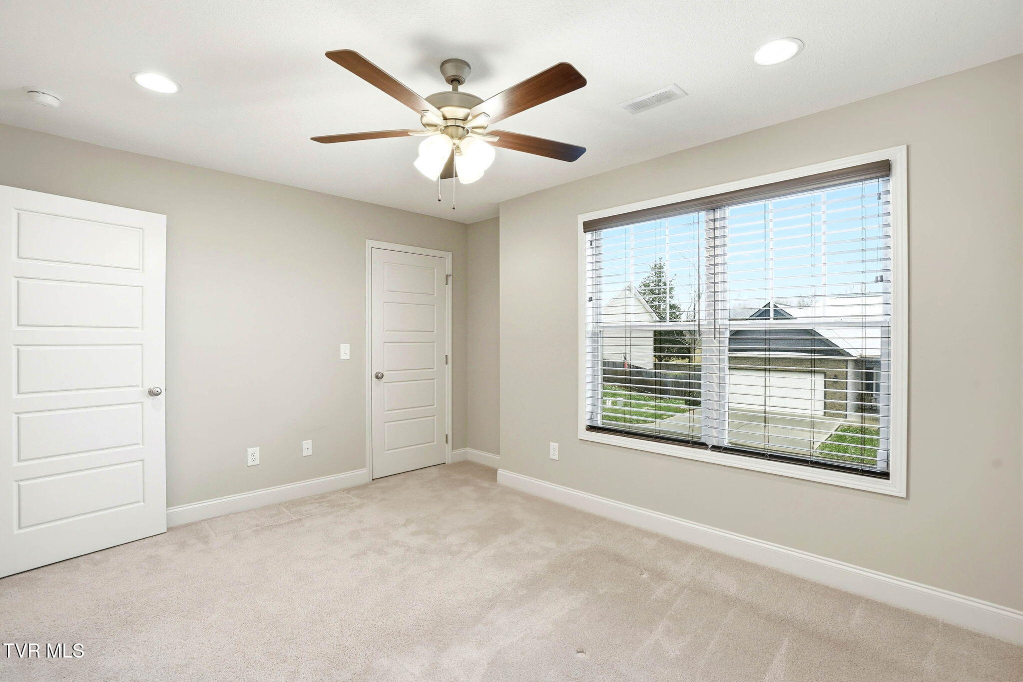 1265 Lemongrass Drive
