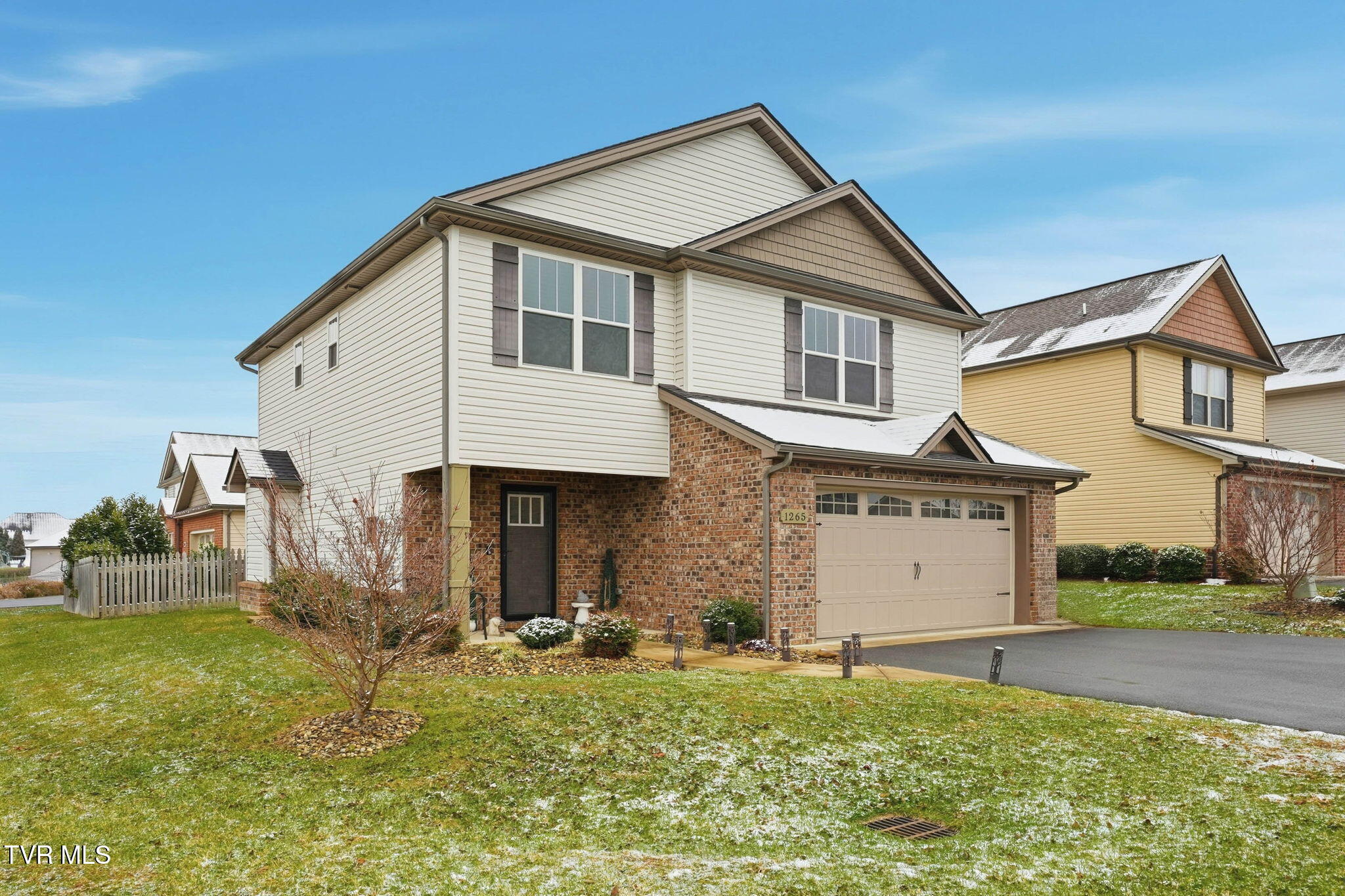 1265 Lemongrass Drive