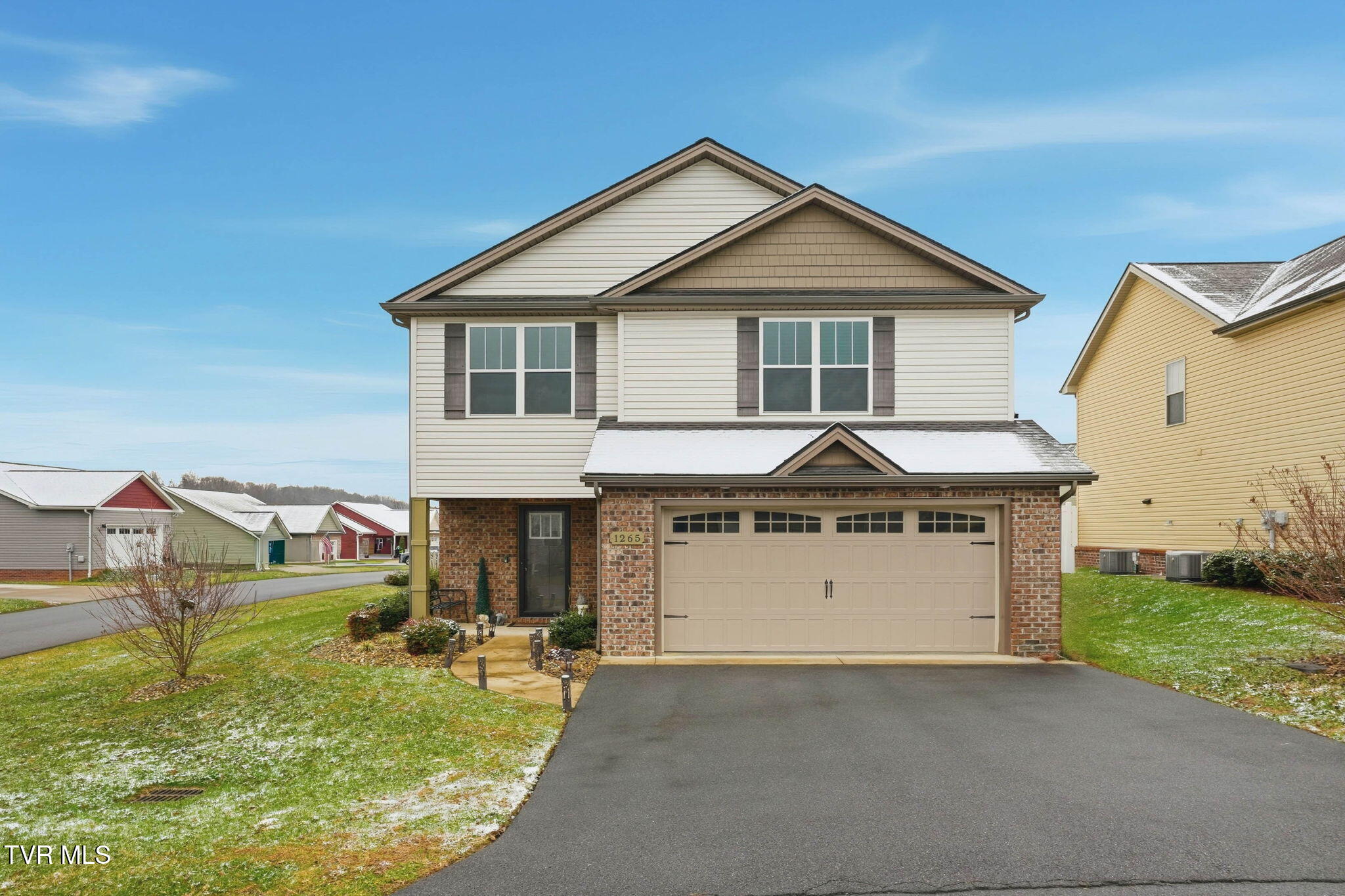 1265 Lemongrass Drive