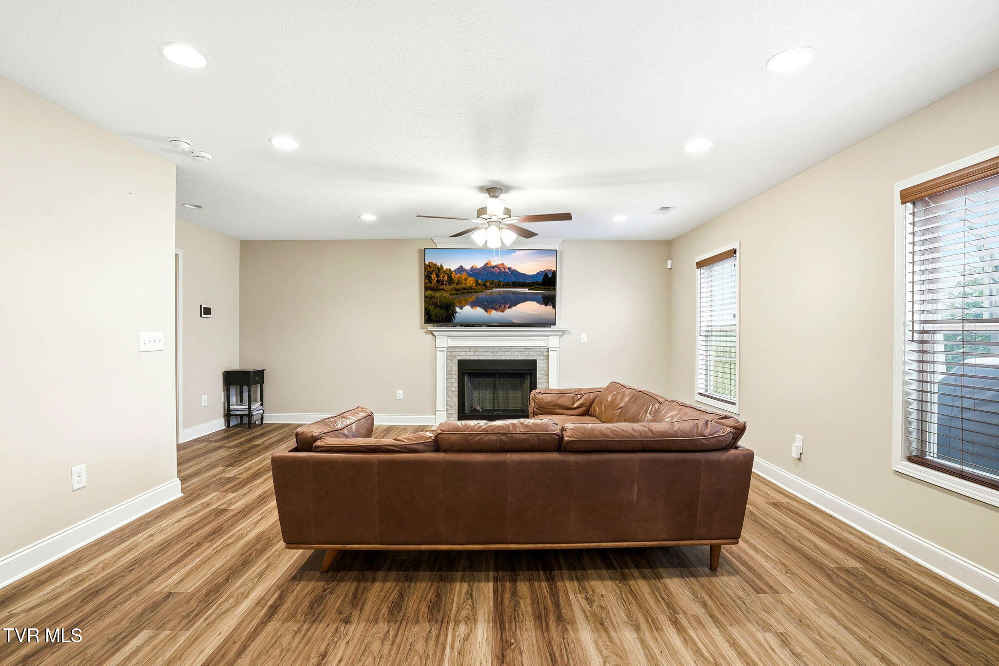 1265 Lemongrass Drive