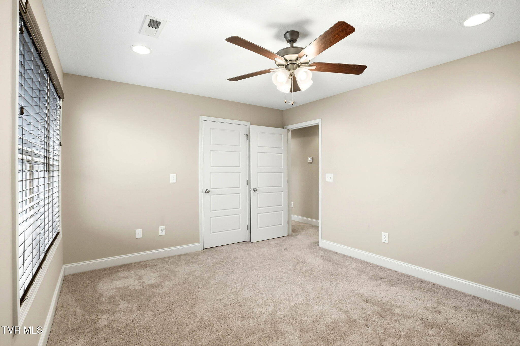 1265 Lemongrass Drive