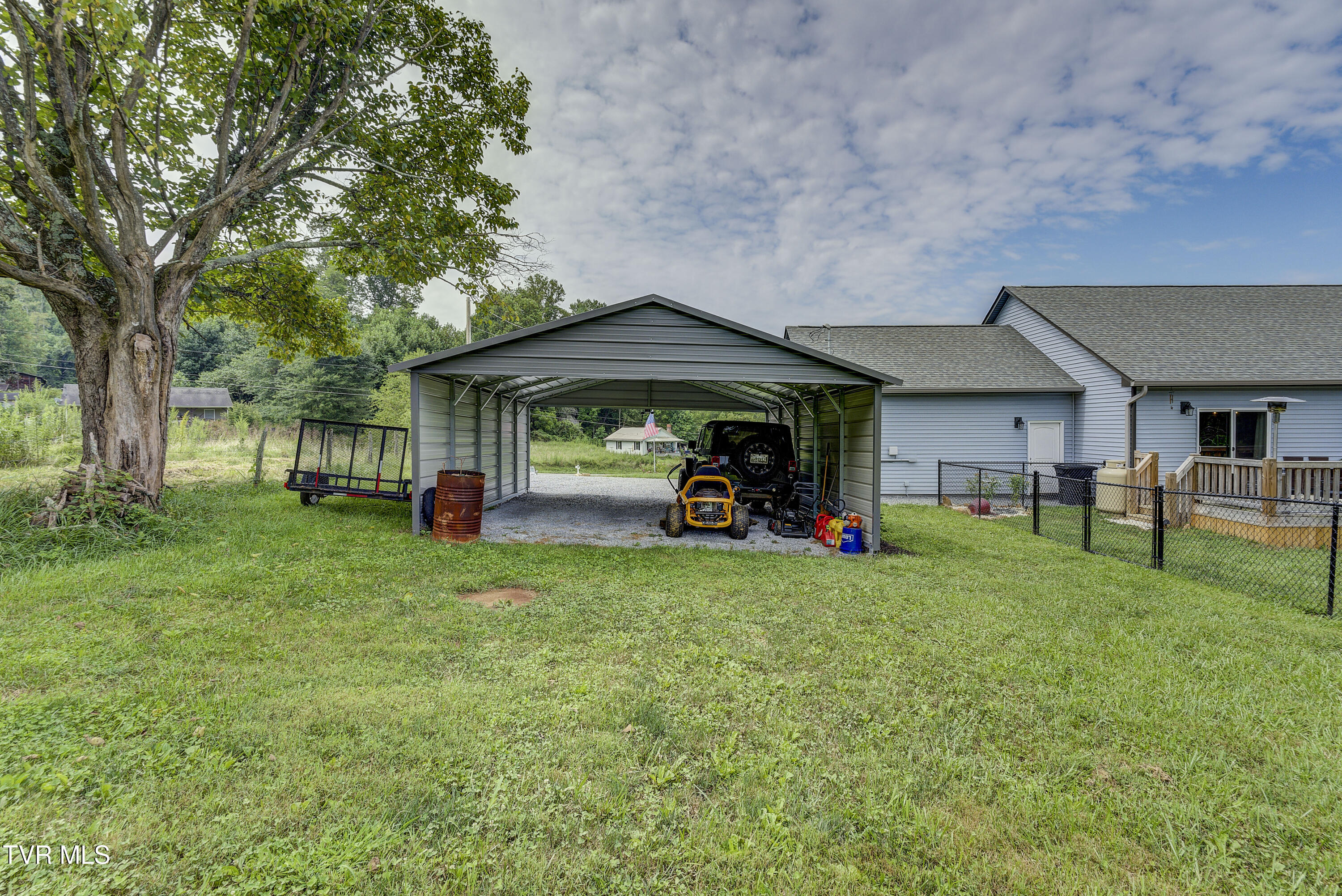 133 Ug Buckles Road