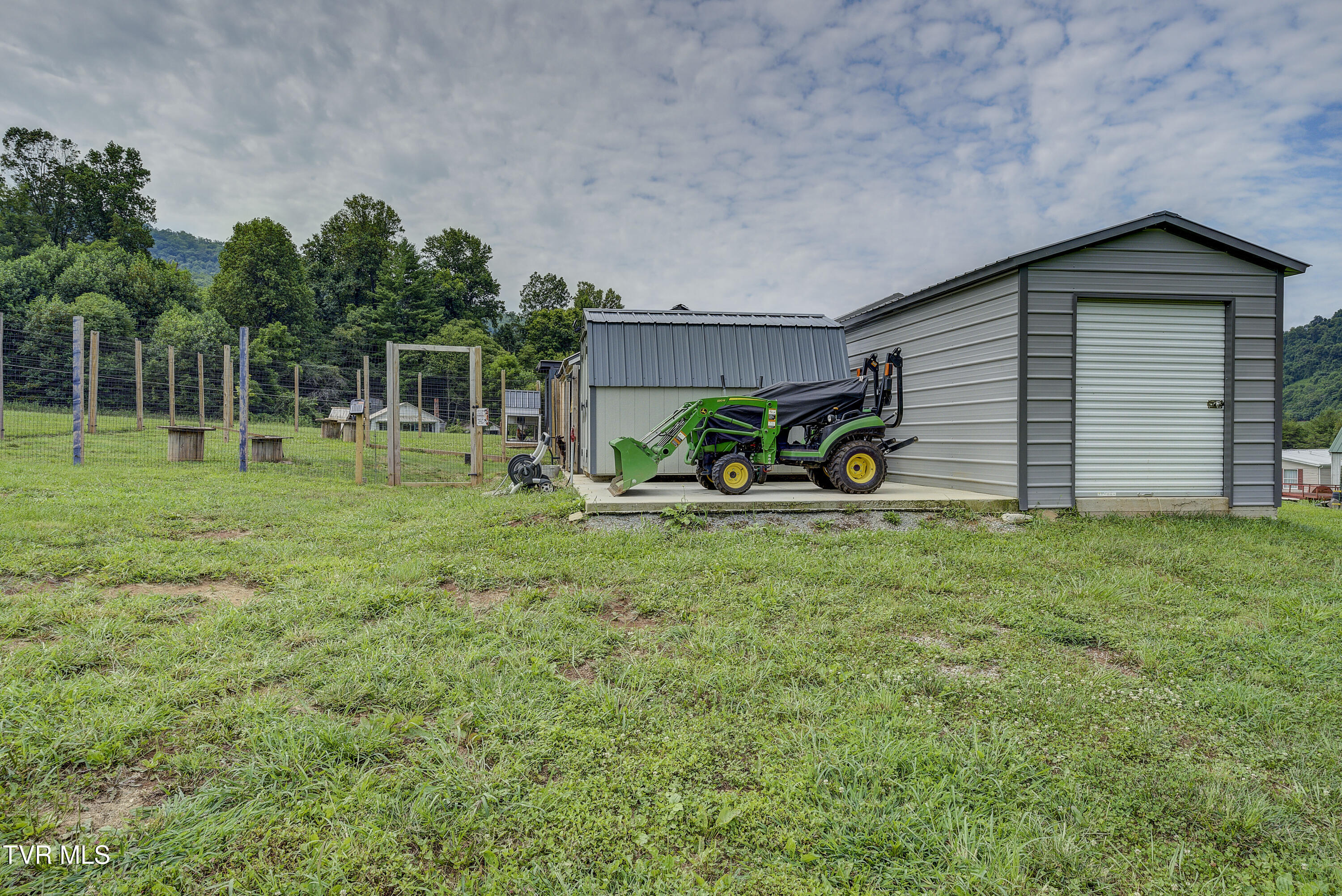 133 Ug Buckles Road