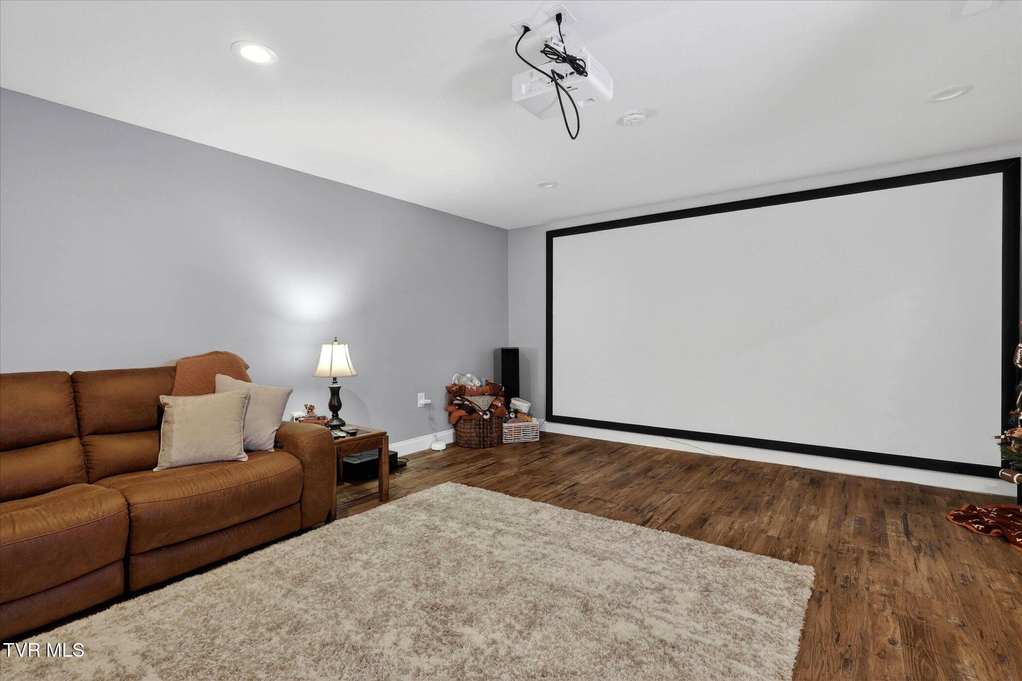 512 Cameron Court
