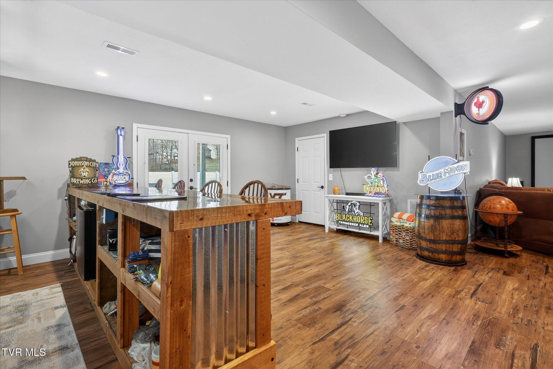 512 Cameron Court
