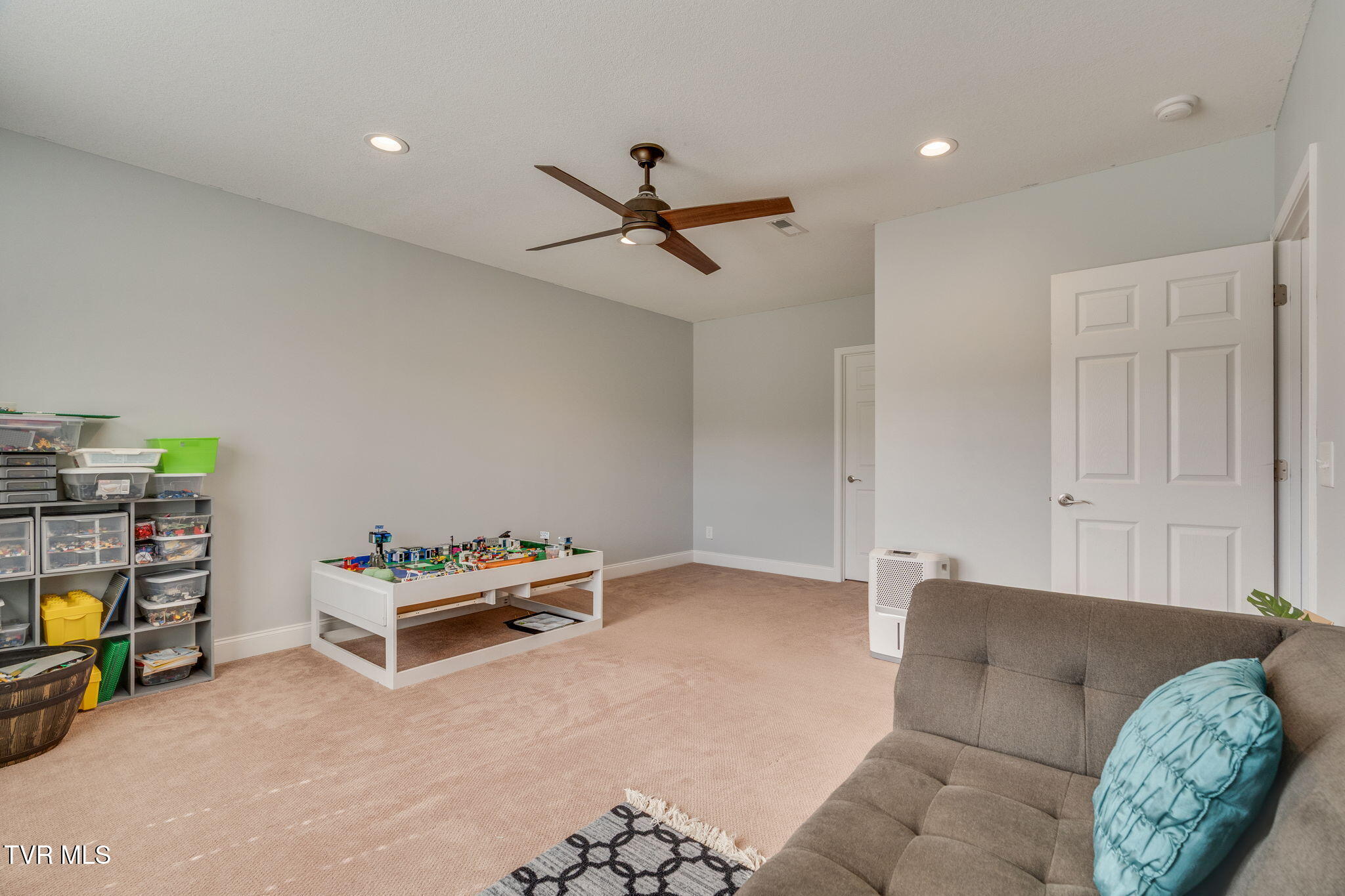 121 Springwinds Loop
