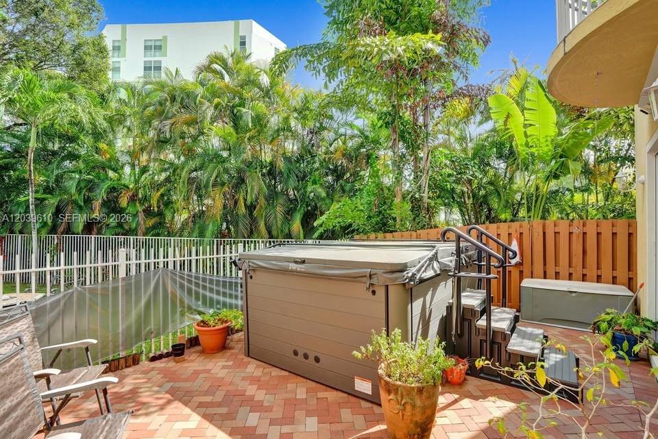 409 SW 5th Street 1