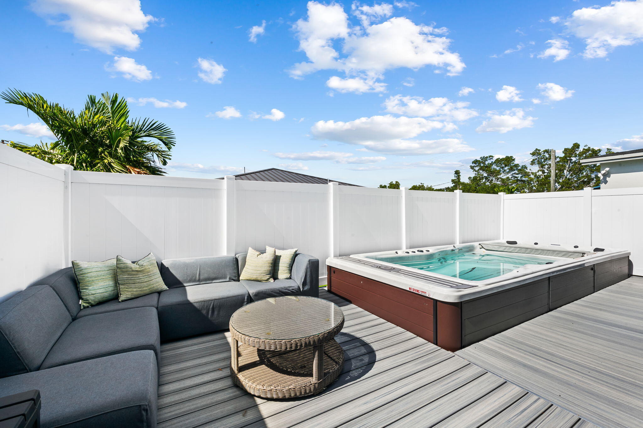 160 NE 35th Street