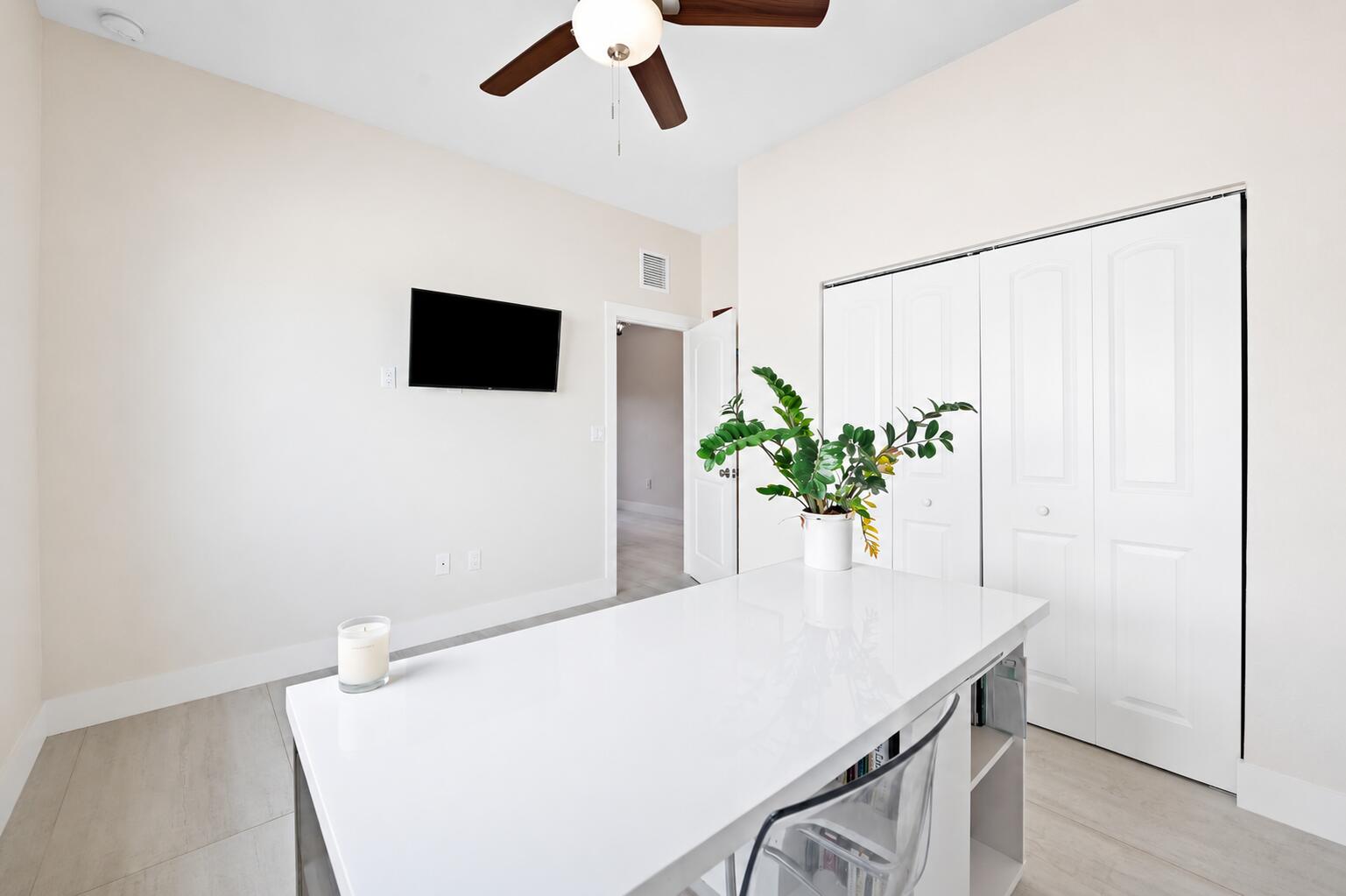 160 NE 35th Street