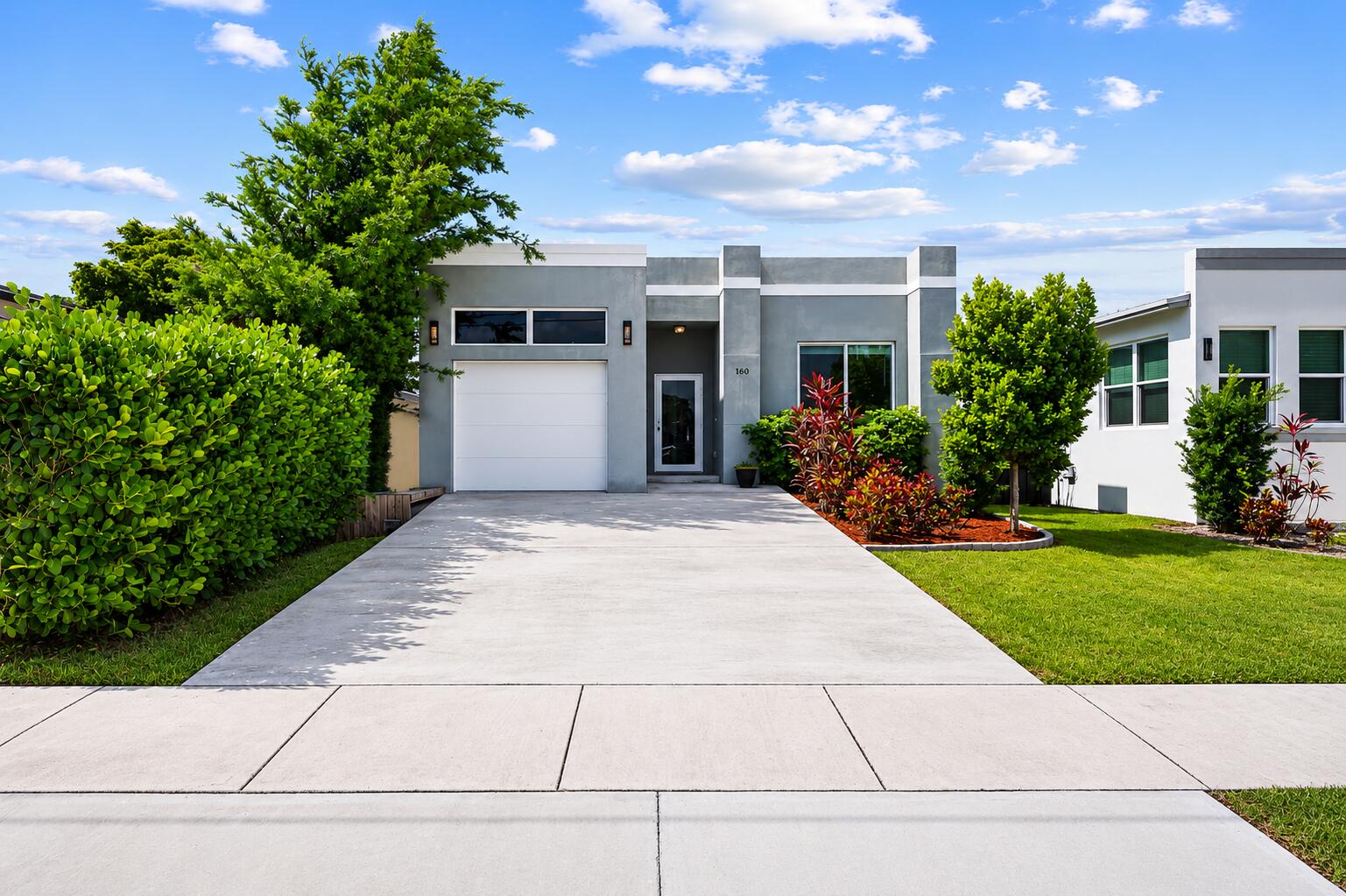 160 NE 35th Street