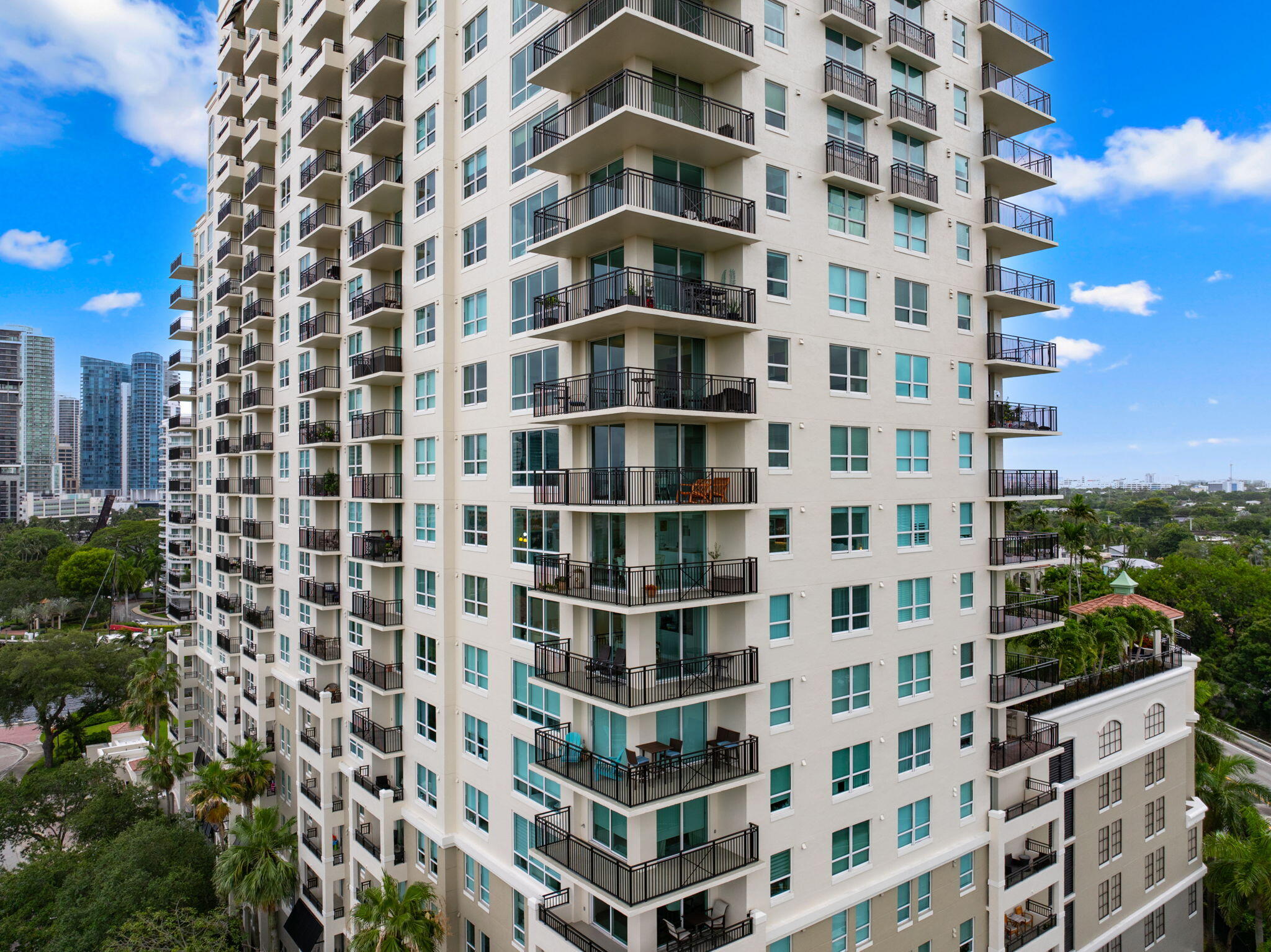 610 W Las Olas Boulevard 1013n