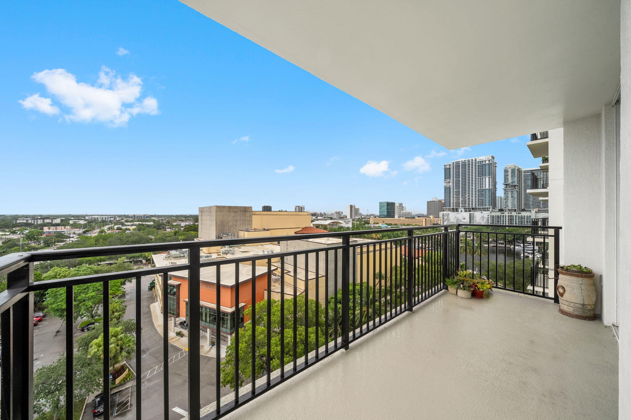 610 W Las Olas Boulevard 1013n