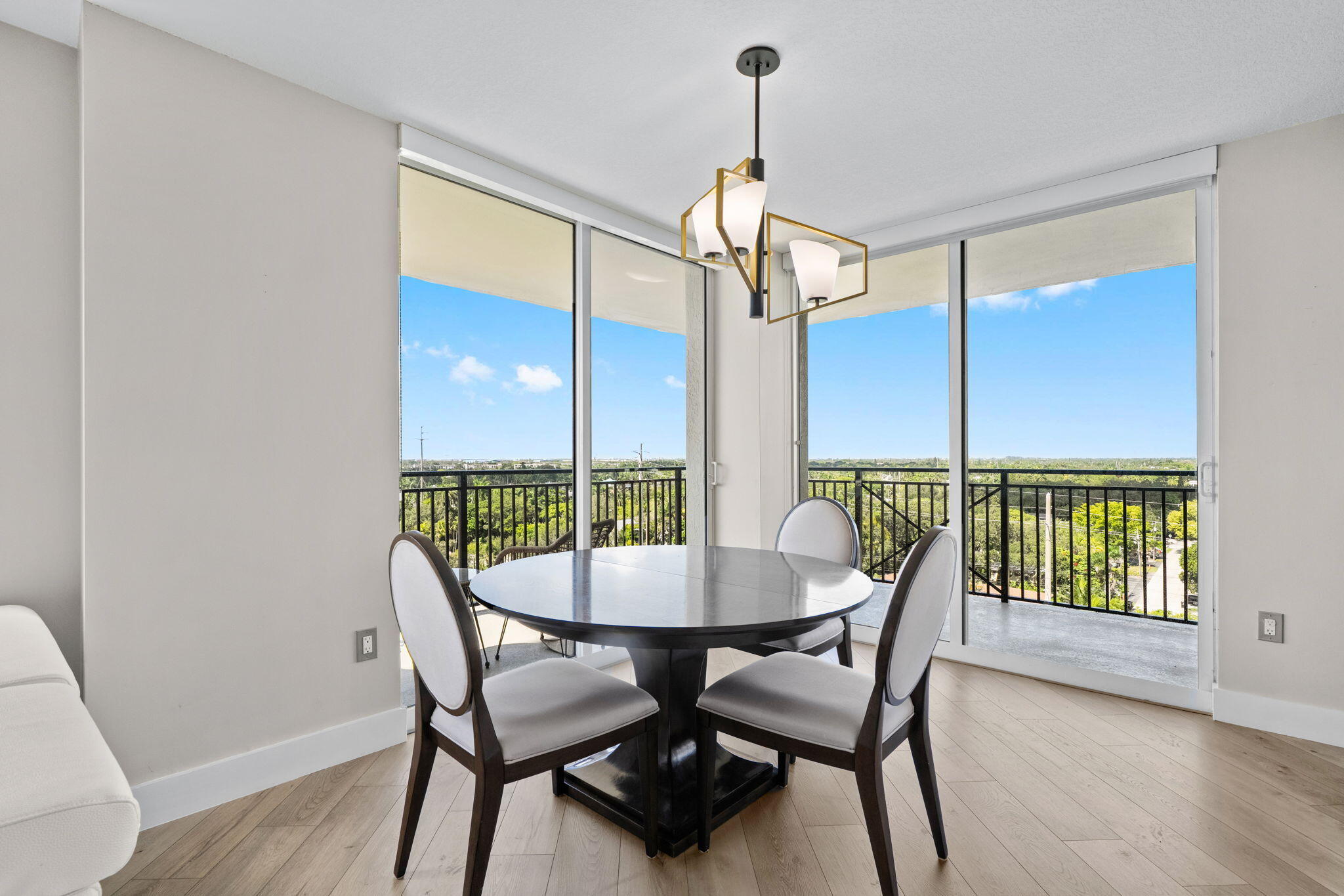 600 W LAS OLAS Boulevard 902S