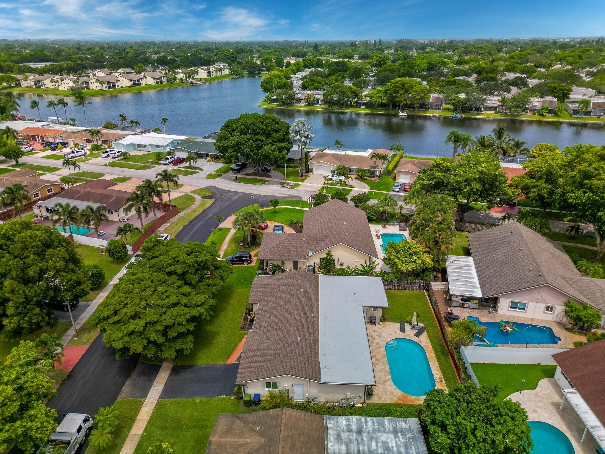 11410 NW 15th St