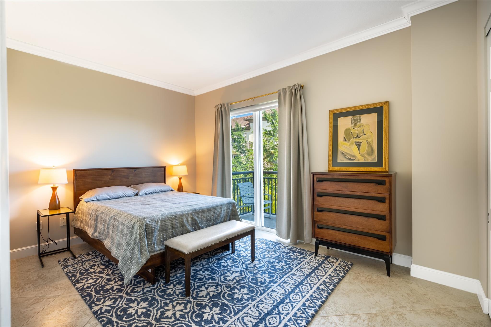 2625 NE 14th Ave 401