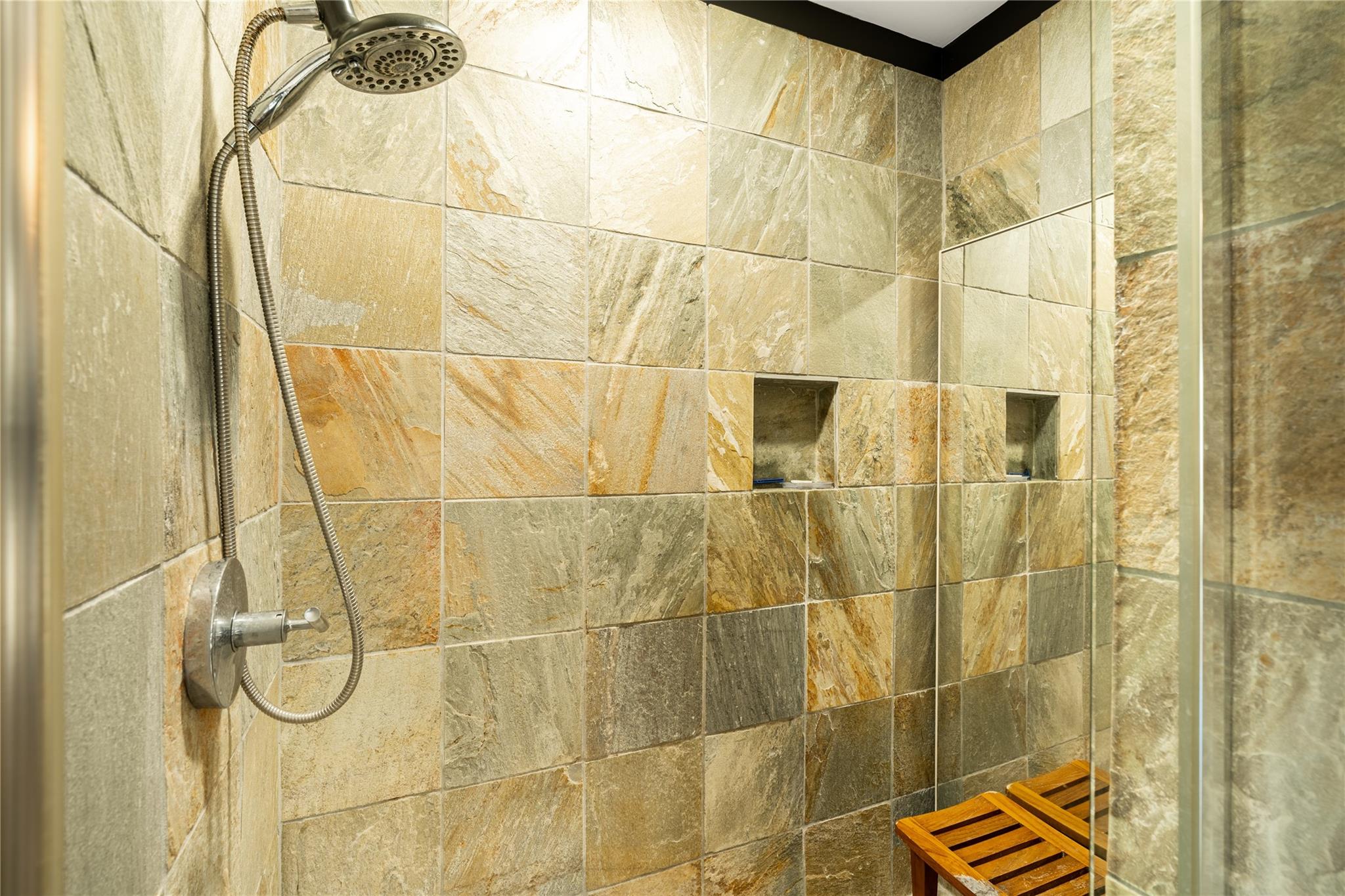 2625 NE 14th Ave 401