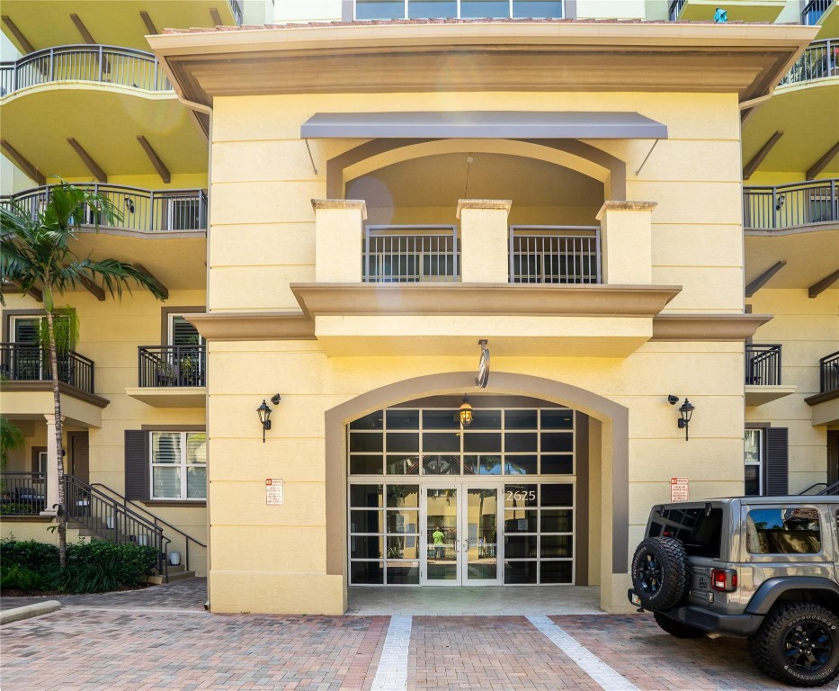 2625 NE 14th Ave 401