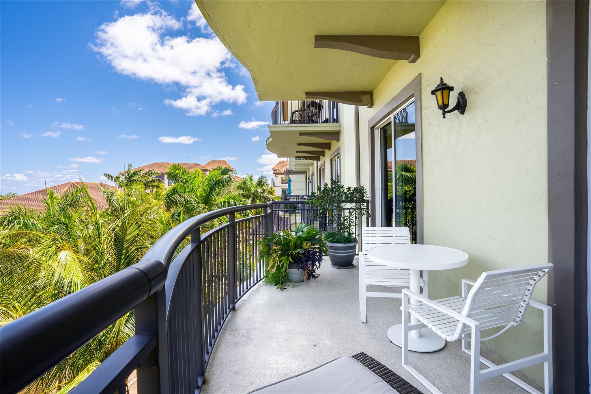 2625 NE 14th Ave 401