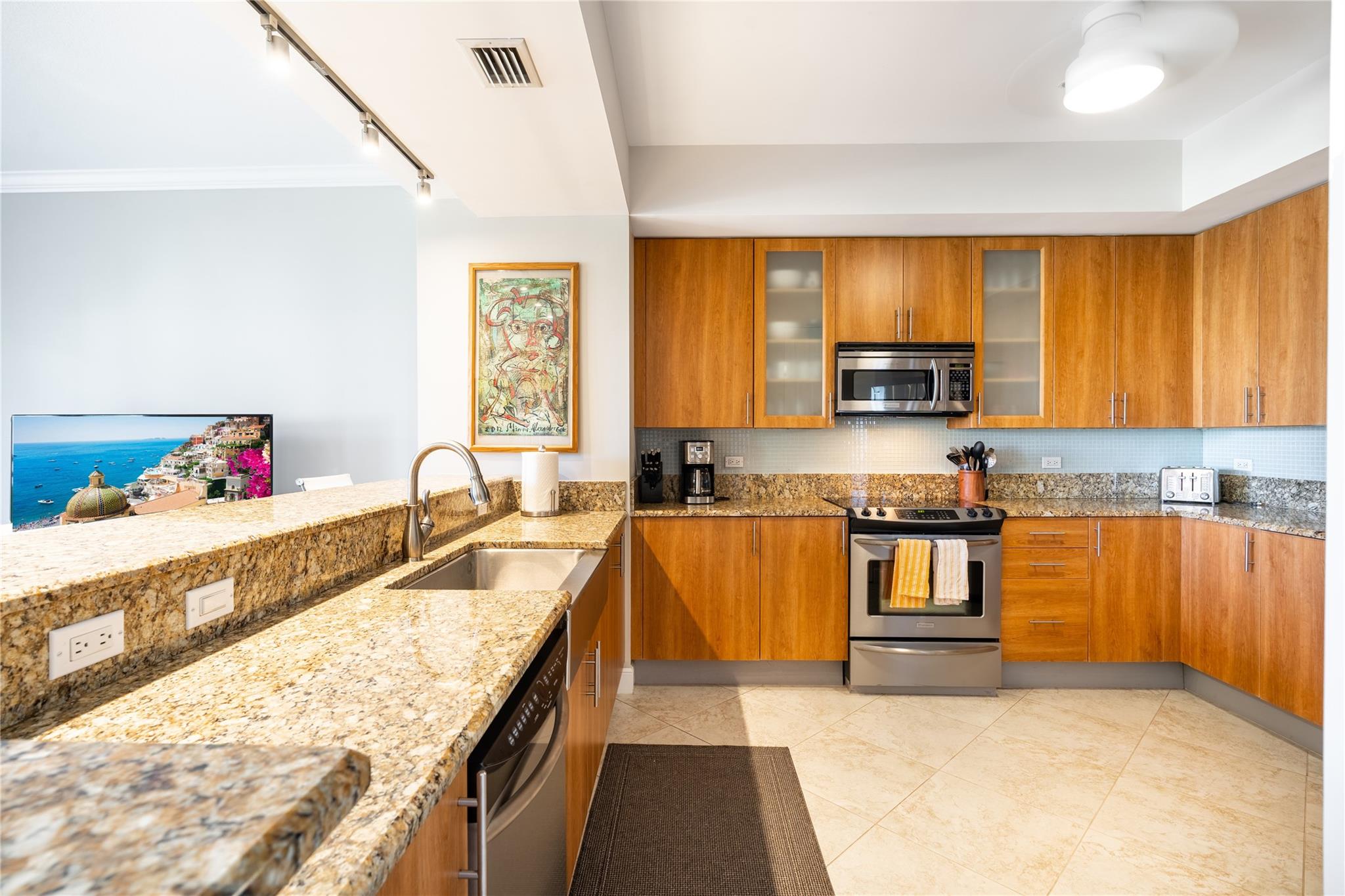 2625 NE 14th Ave 401