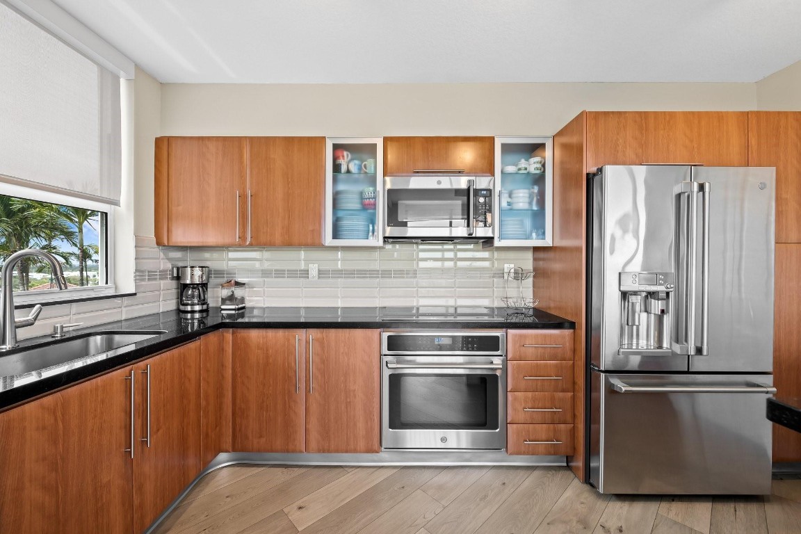 600 W Las Olas Blvd 902-S