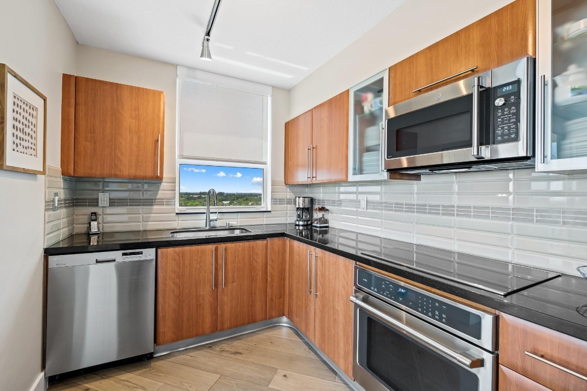 600 W Las Olas Blvd 902-S