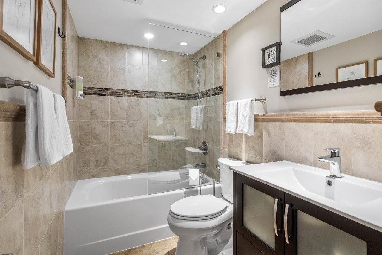 615 NE 9th Ave 53