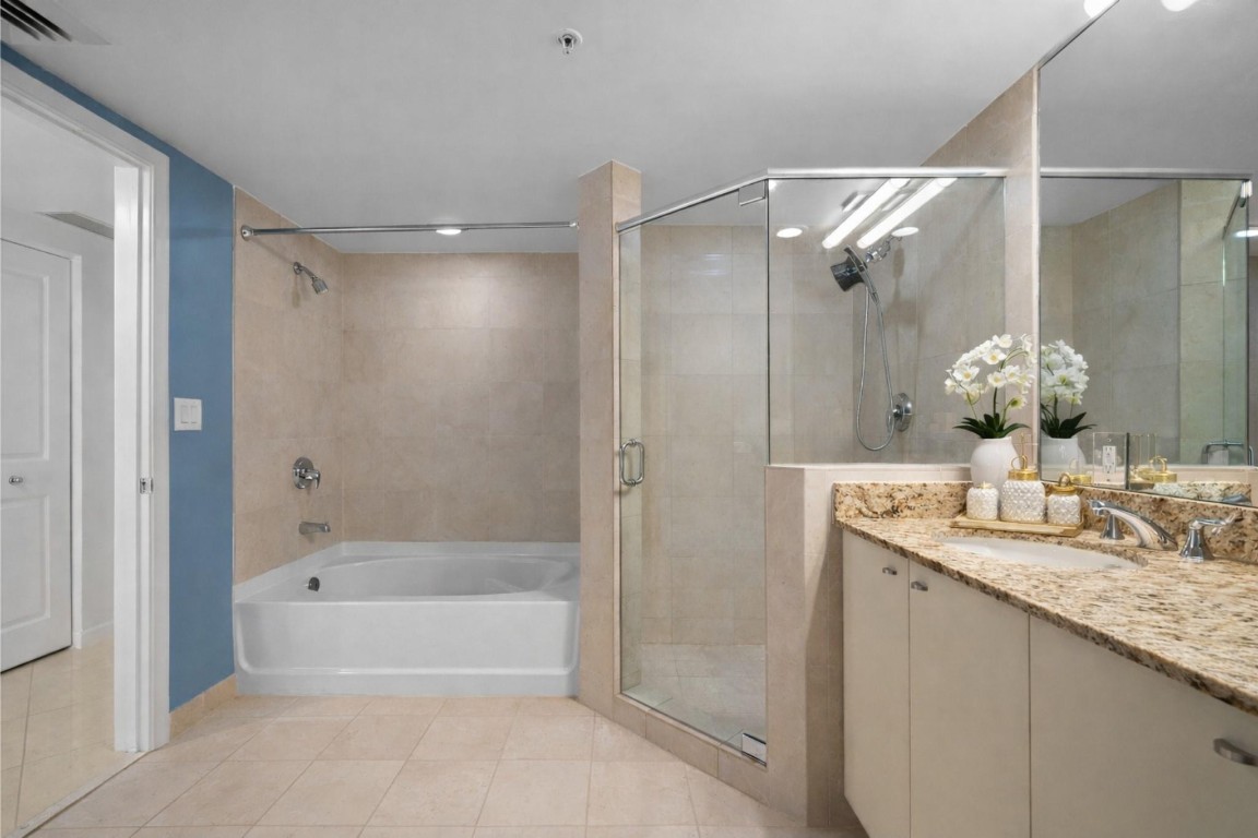 600 W Las Olas Boulevard 1708