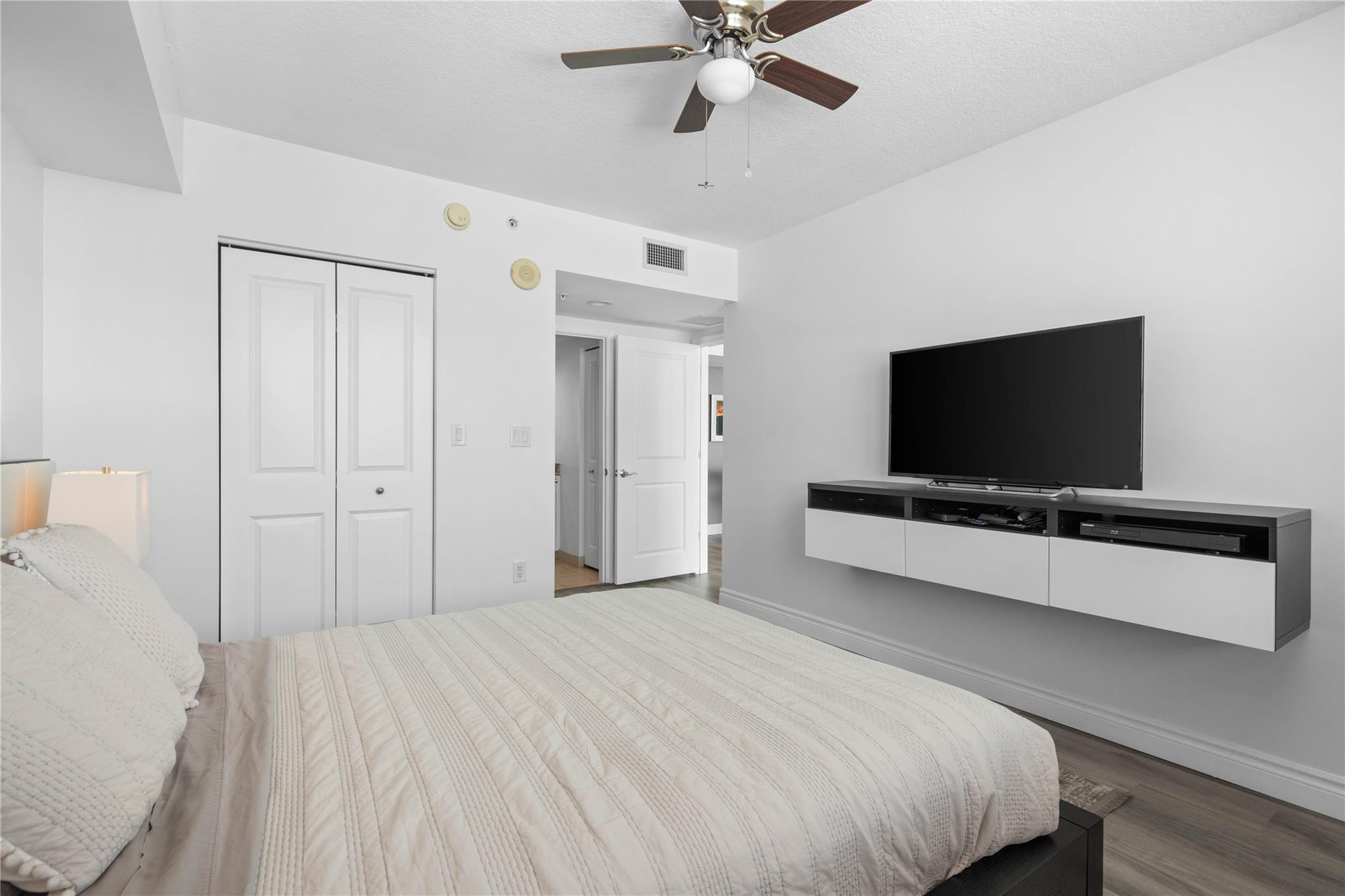 610 W Las Olas Boulevard 1514N