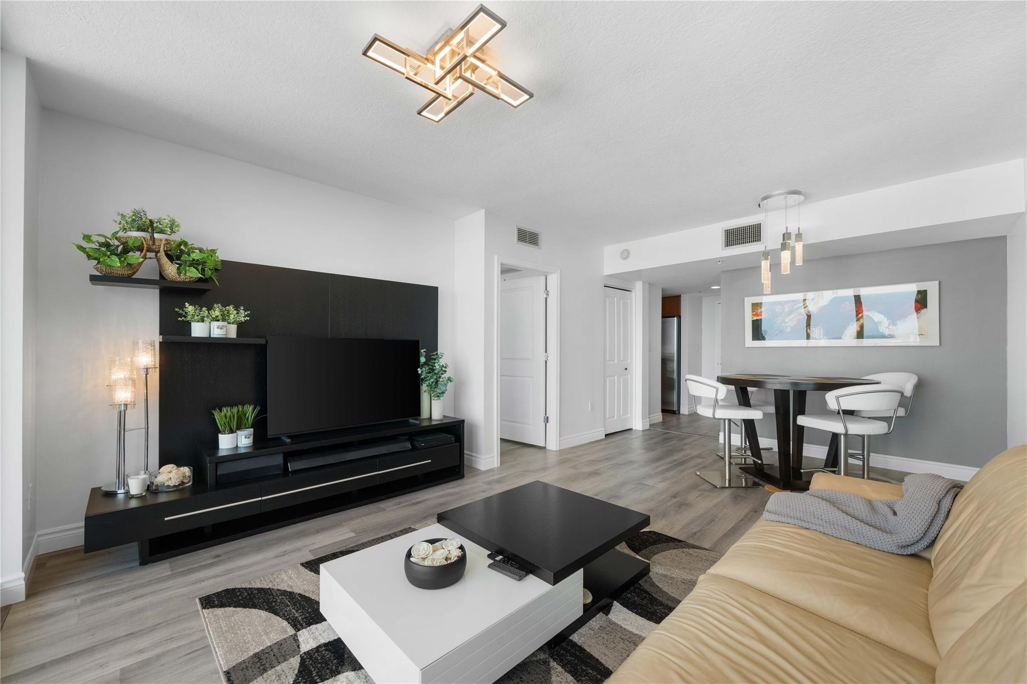 610 W Las Olas Boulevard 1514N