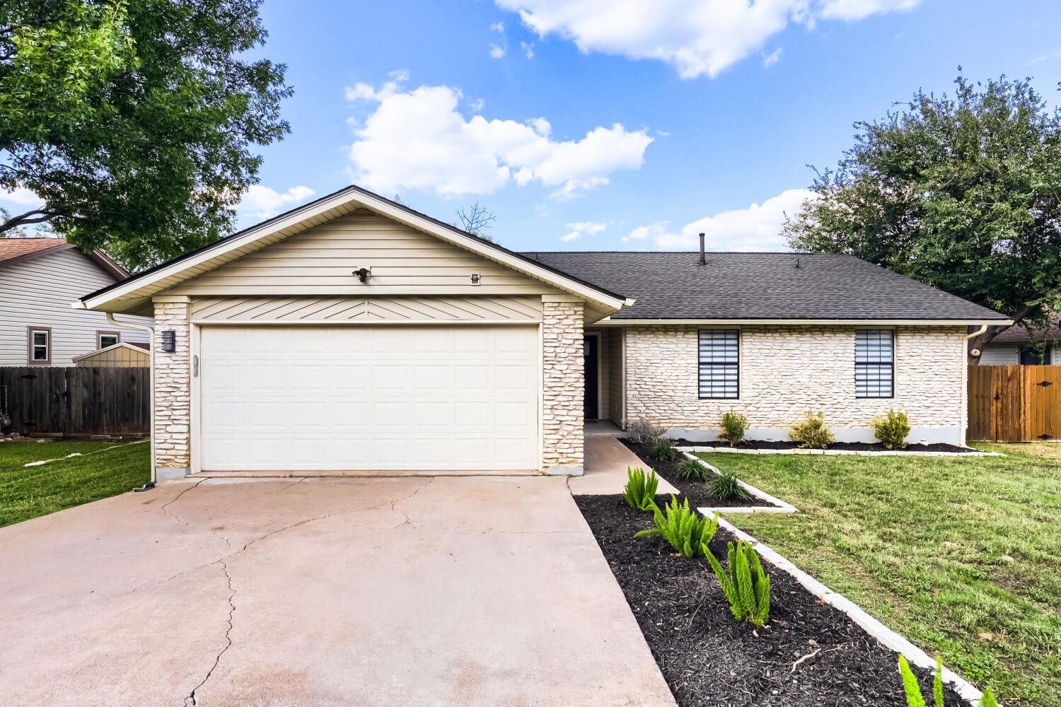 3606 Monument DR