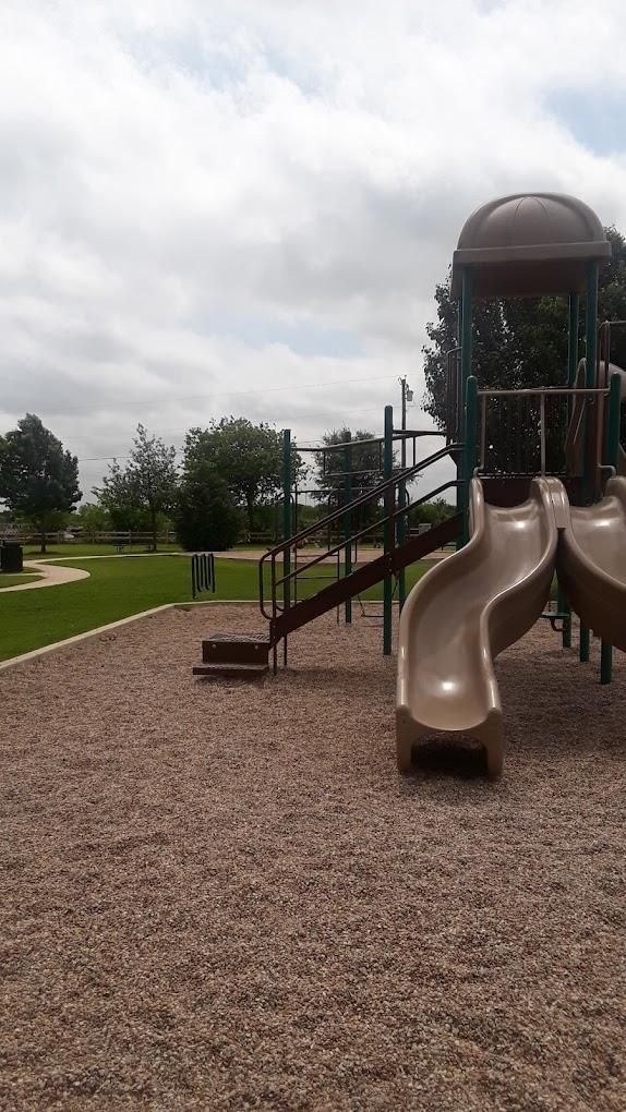 411 Meadow Park DR