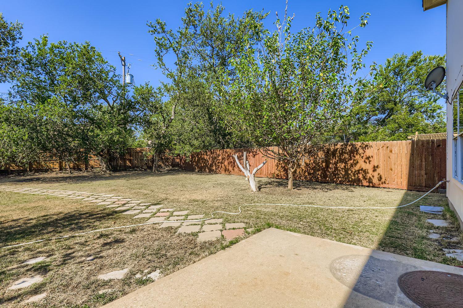411 Meadow Park DR