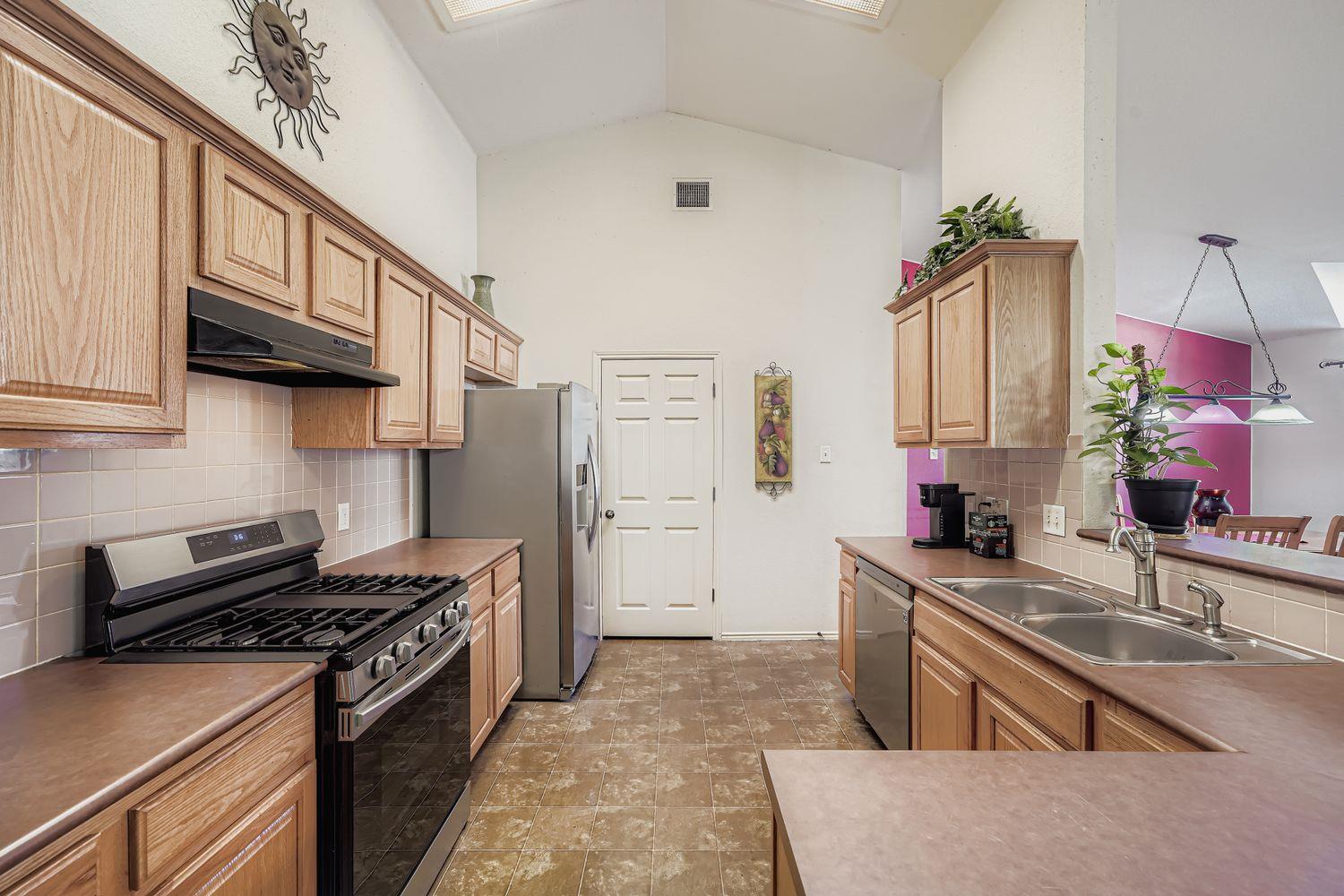 9209 Meyrick Park TRL