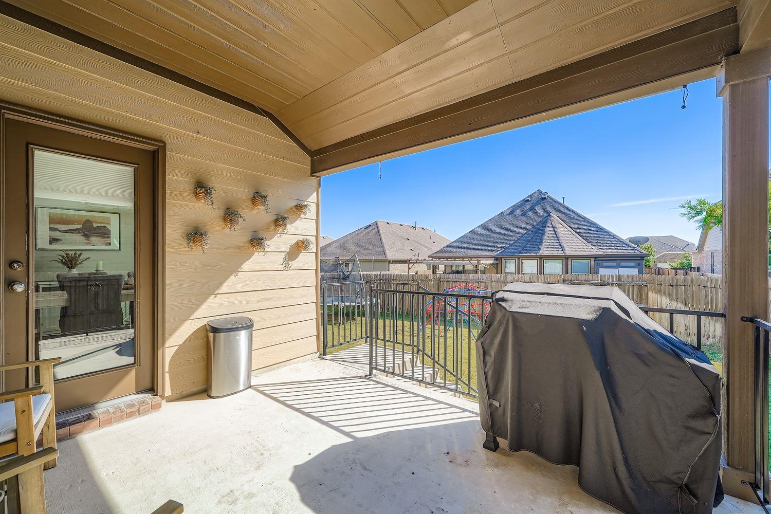 3313 De Torres CIR