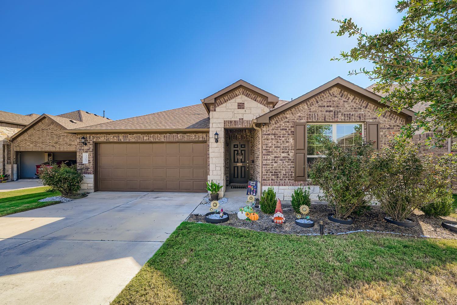 3313 De Torres CIR