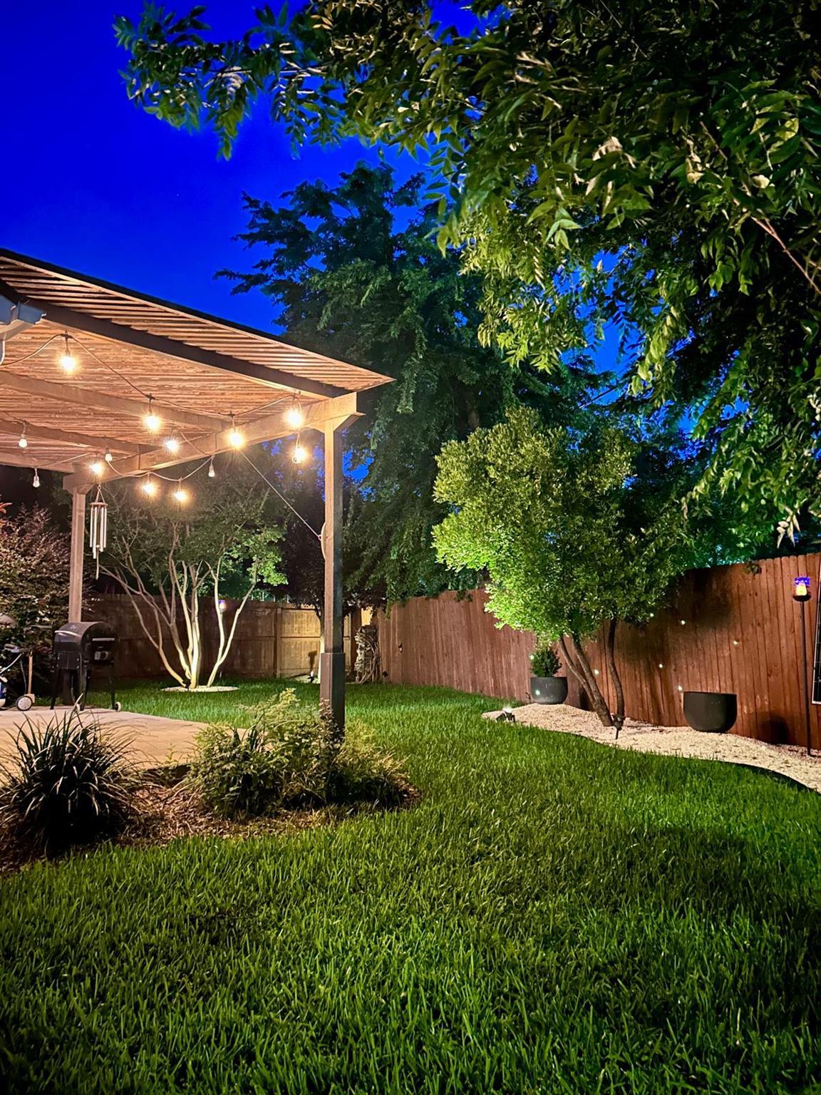 302 Ryan LN