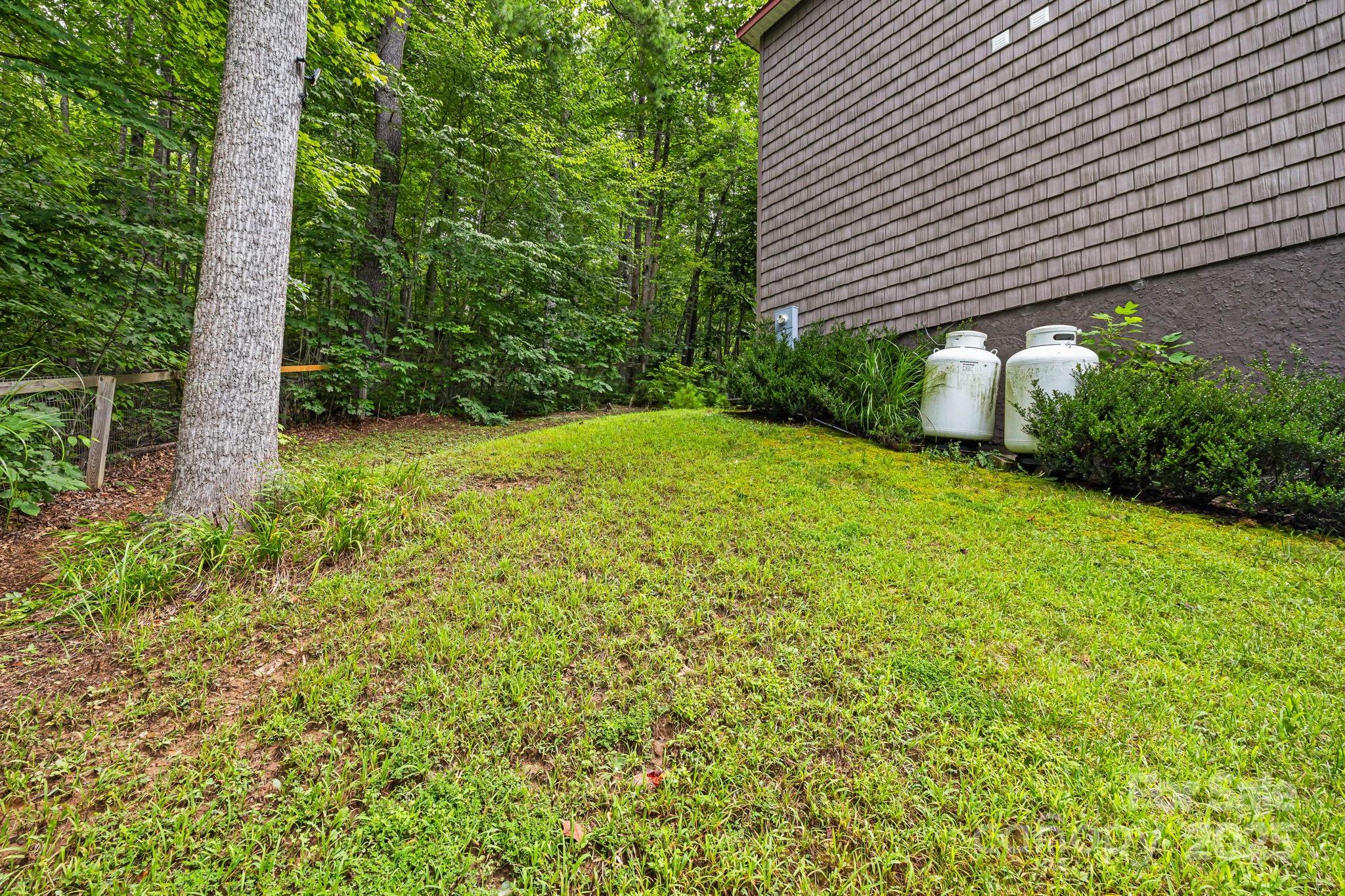 76 Six Springs Road