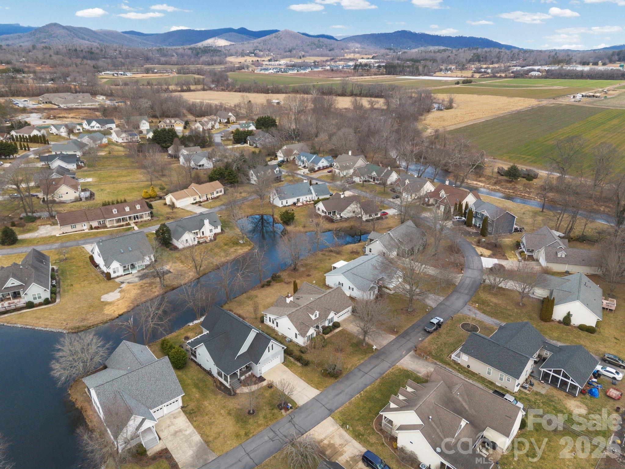 127 Kingfisher Lane