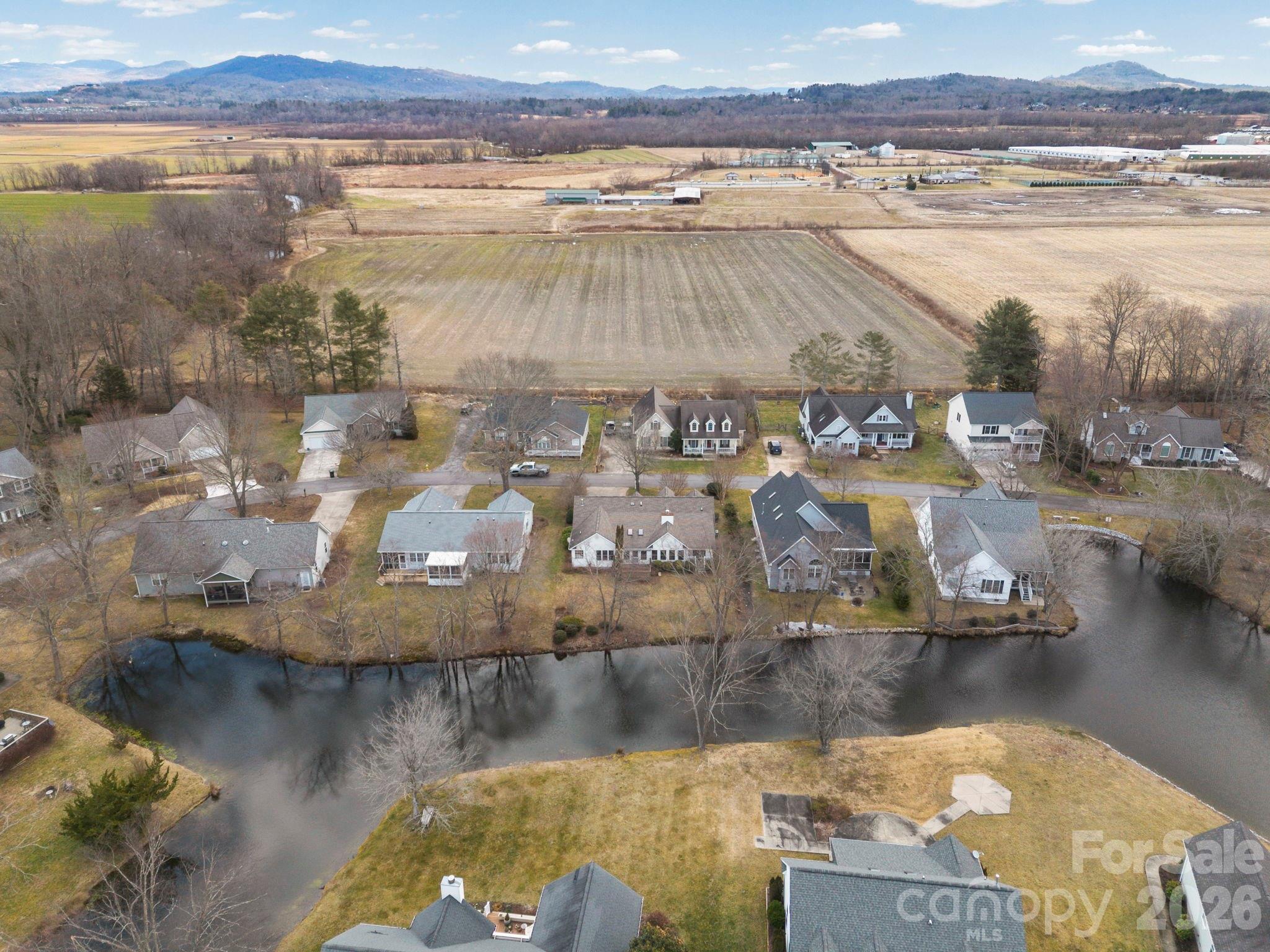 127 Kingfisher Lane