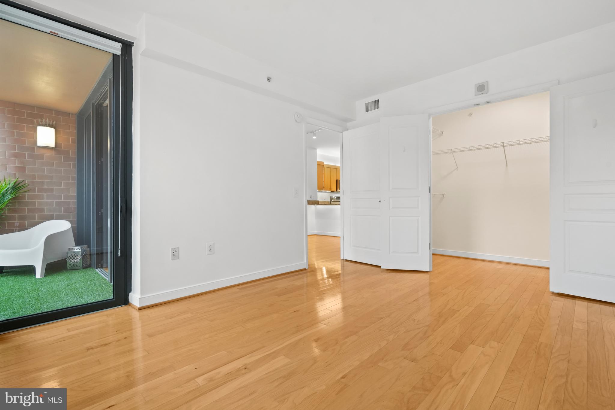 631 D STREET NW 836